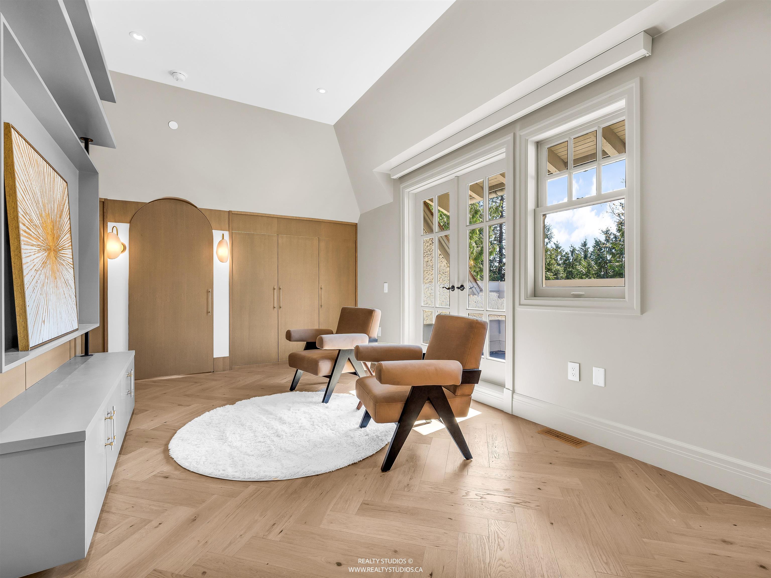 2050 SW MARINE DRIVE