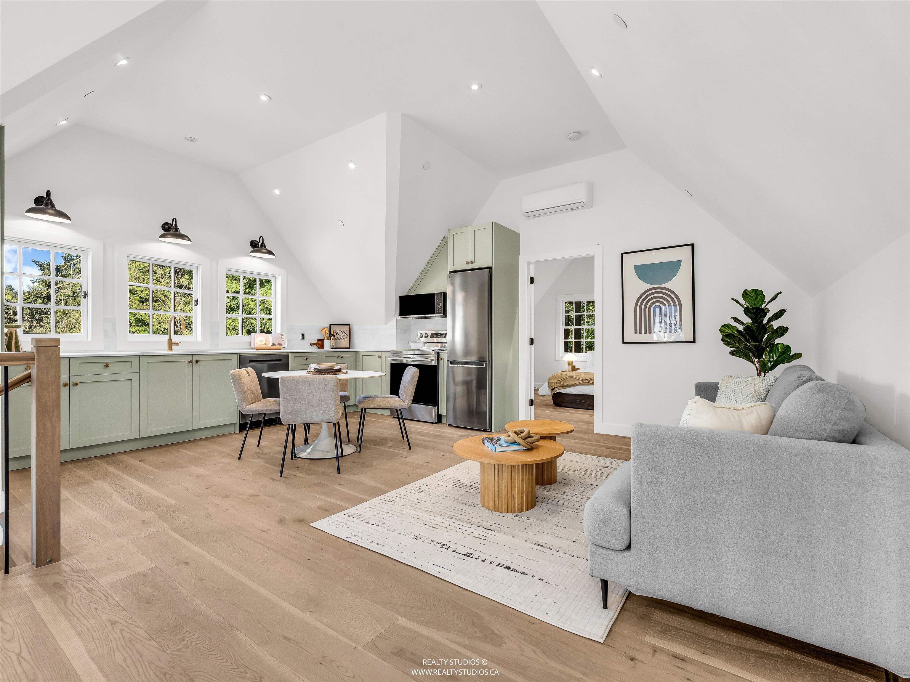 2050 SW MARINE DRIVE