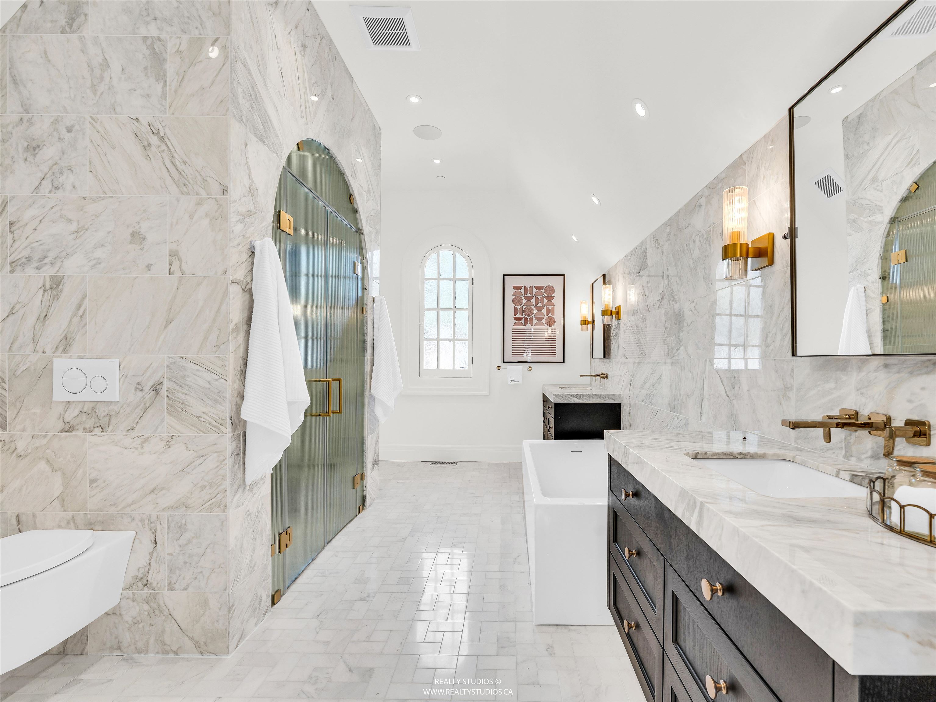 2050 SW MARINE DRIVE