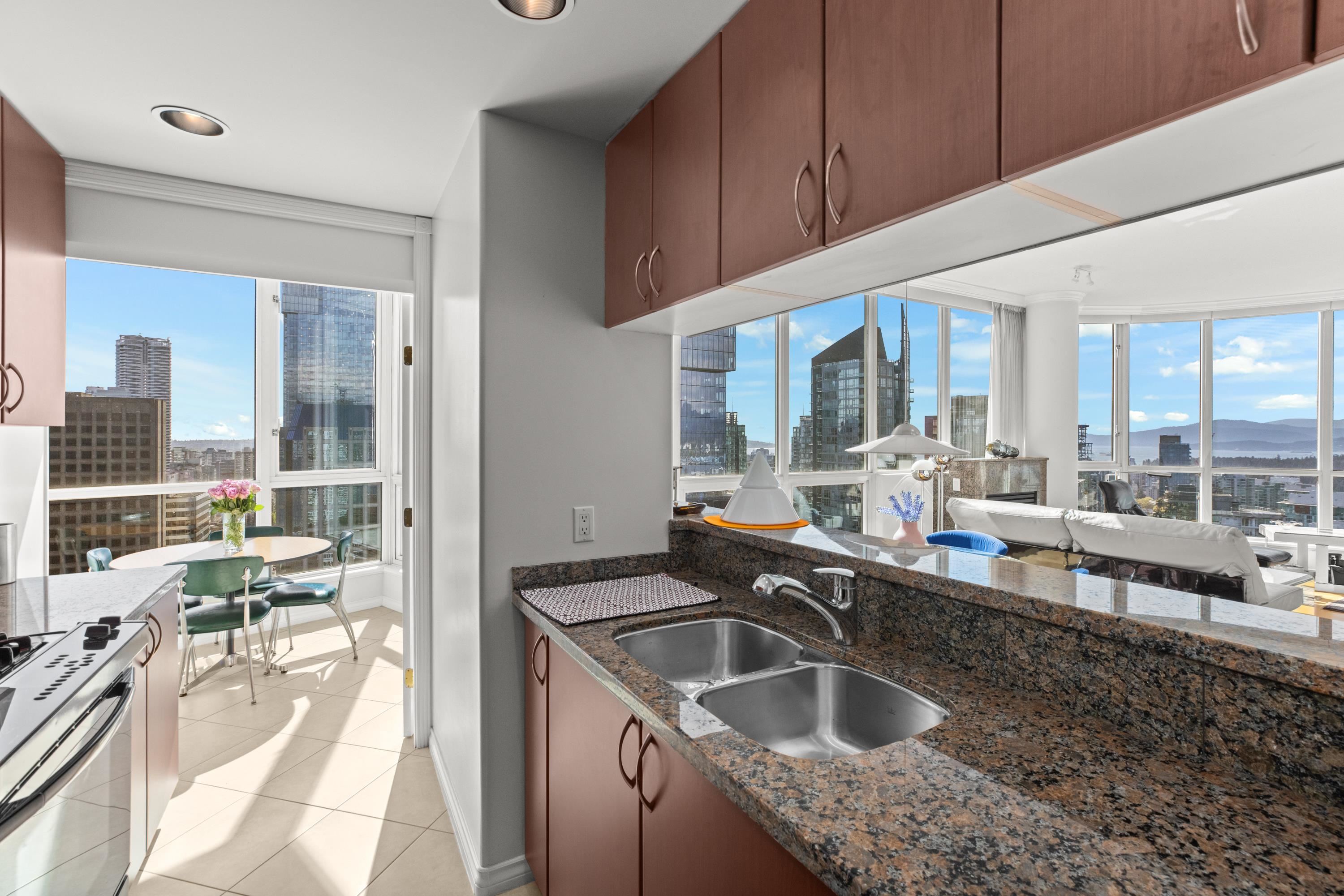 3705 1111 W PENDER STREET Unit: 3705