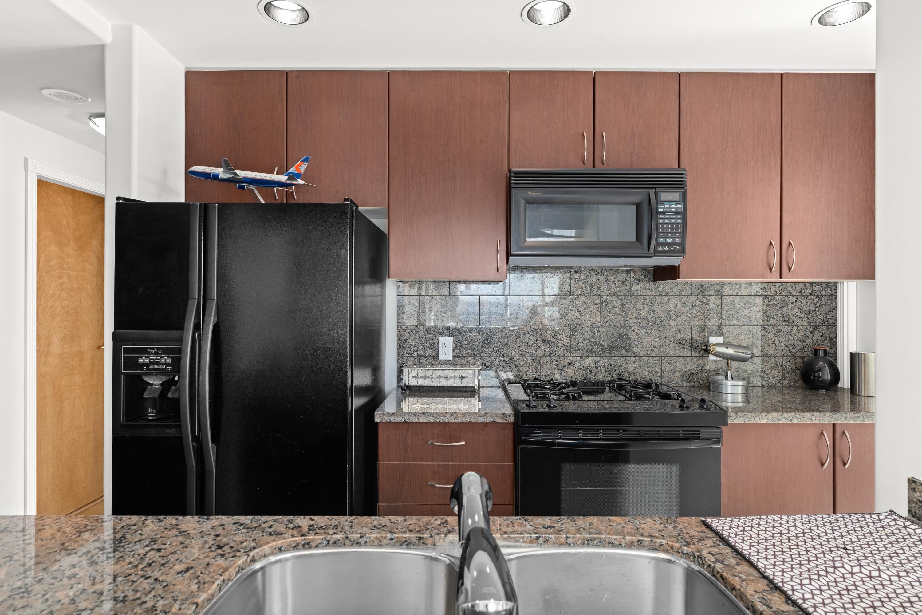 3705 1111 W PENDER STREET Unit: 3705