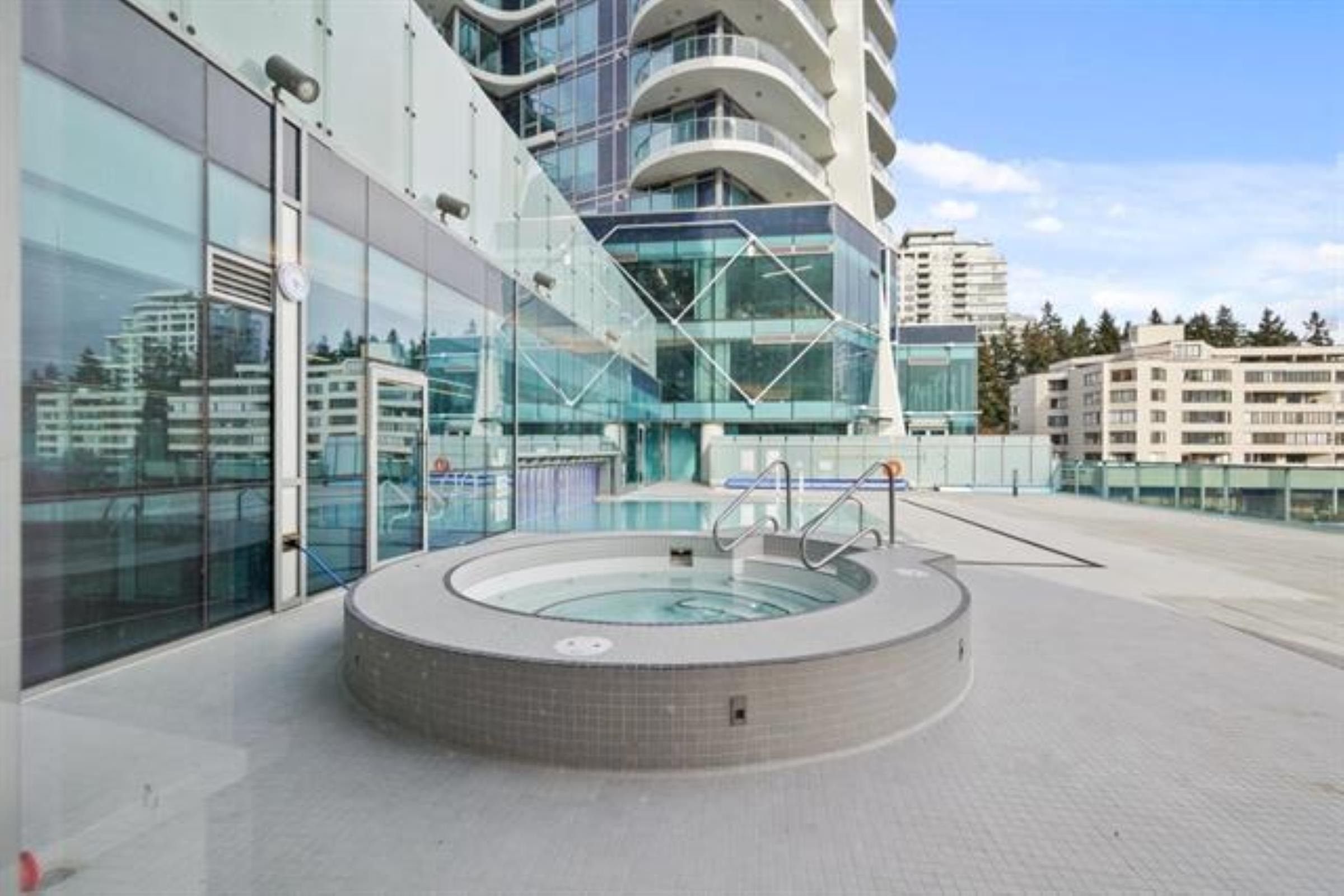 1701 1500 MARTIN STREET Unit: 1701