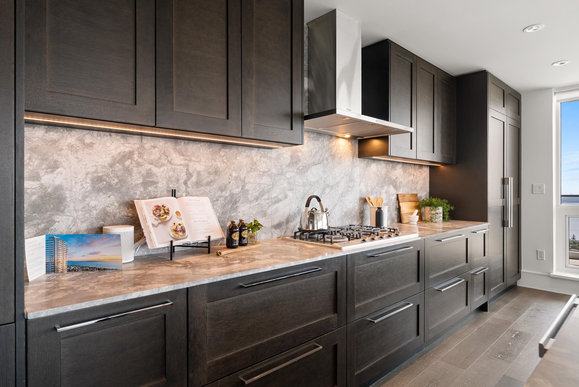 1701 1500 MARTIN STREET Unit: 1701