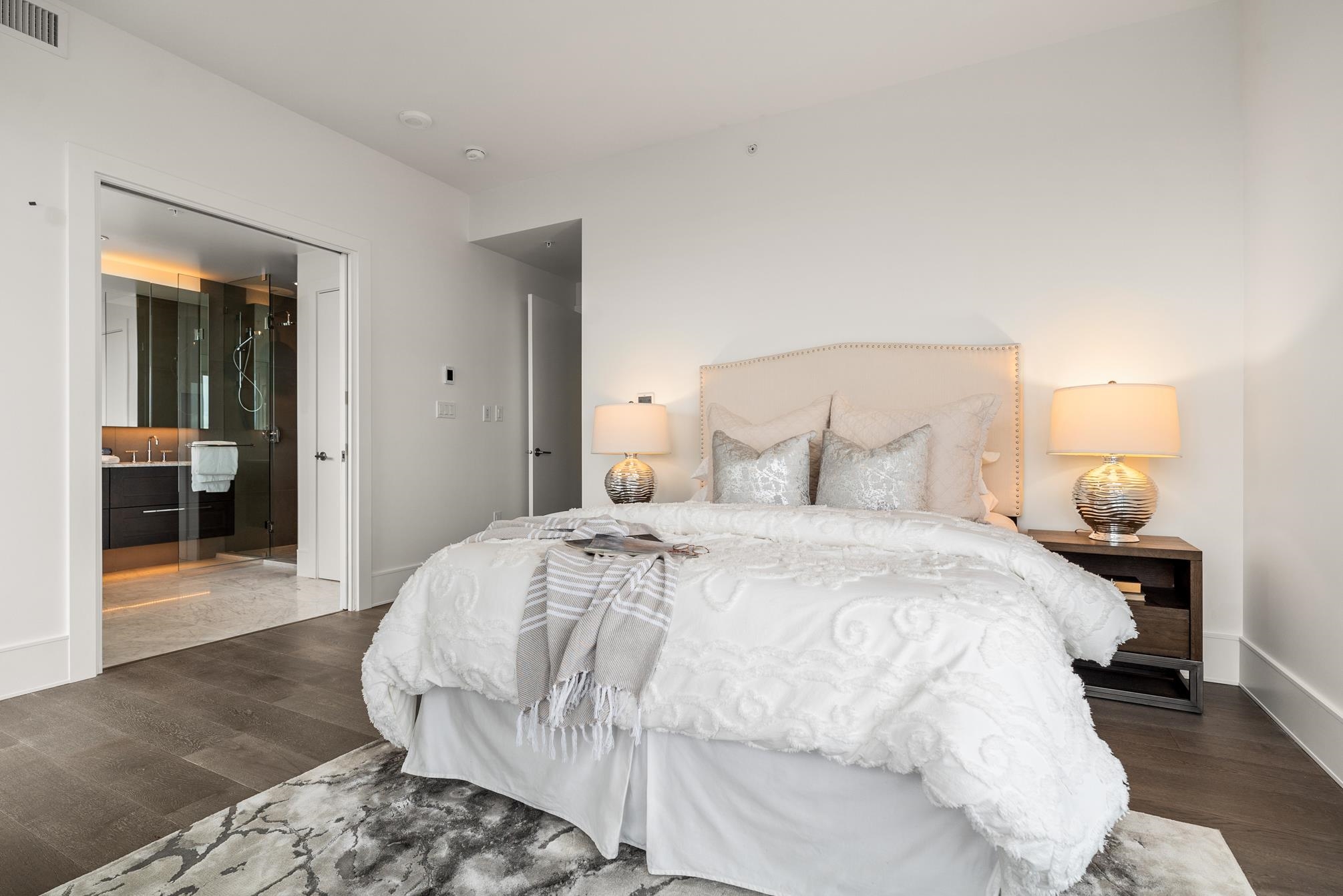 1701 1500 MARTIN STREET Unit: 1701