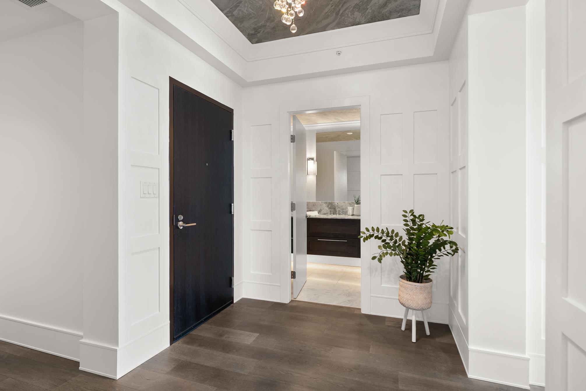 1701 1500 MARTIN STREET Unit: 1701