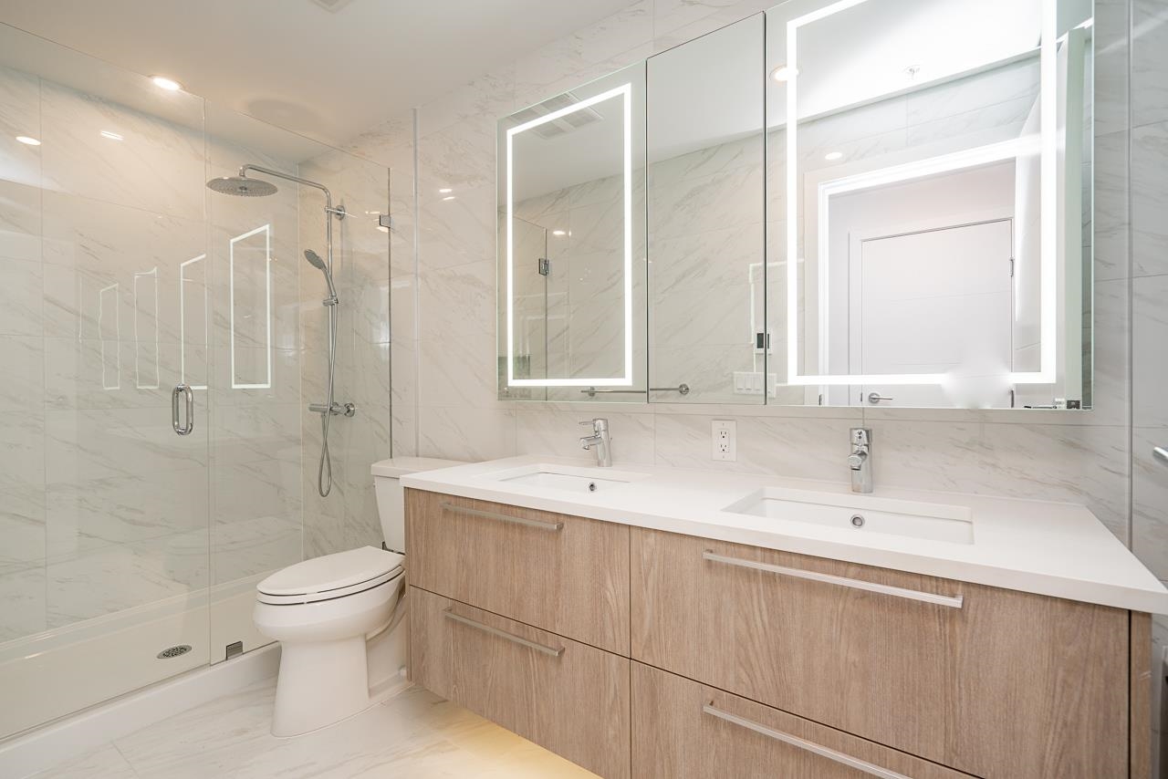 303 6398 SILVER AVENUE Unit: 303