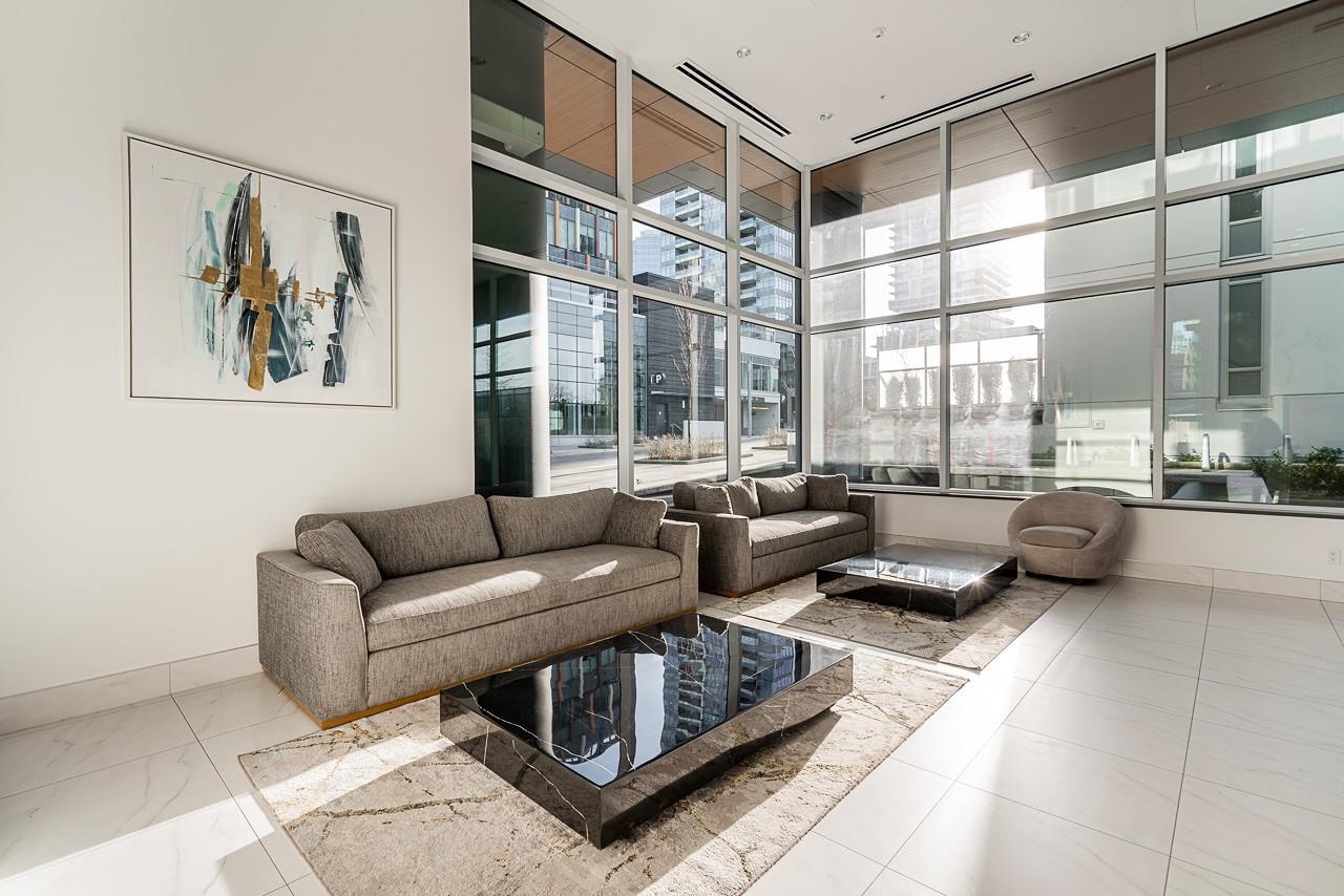 303 6398 SILVER AVENUE Unit: 303