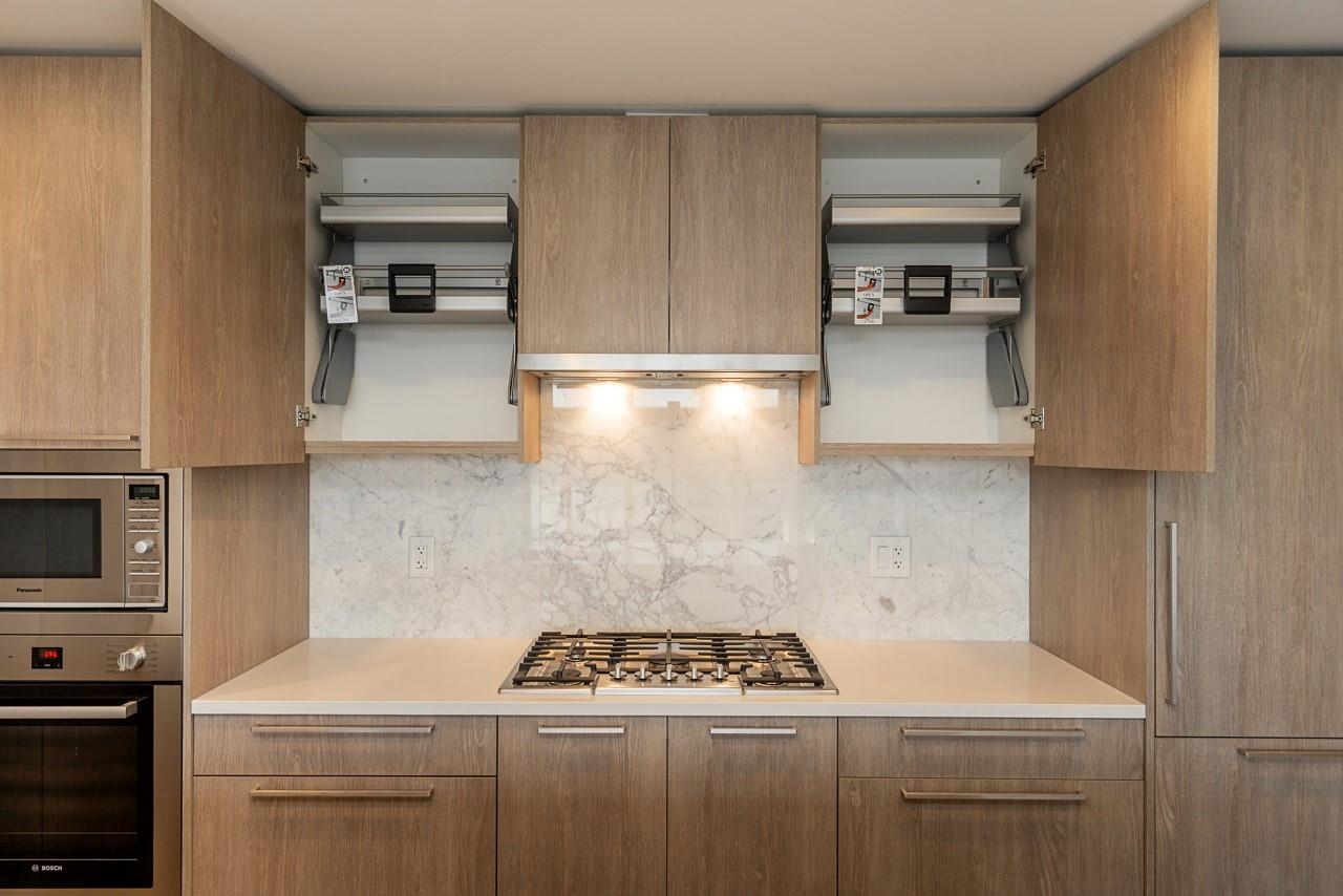 303 6398 SILVER AVENUE Unit: 303