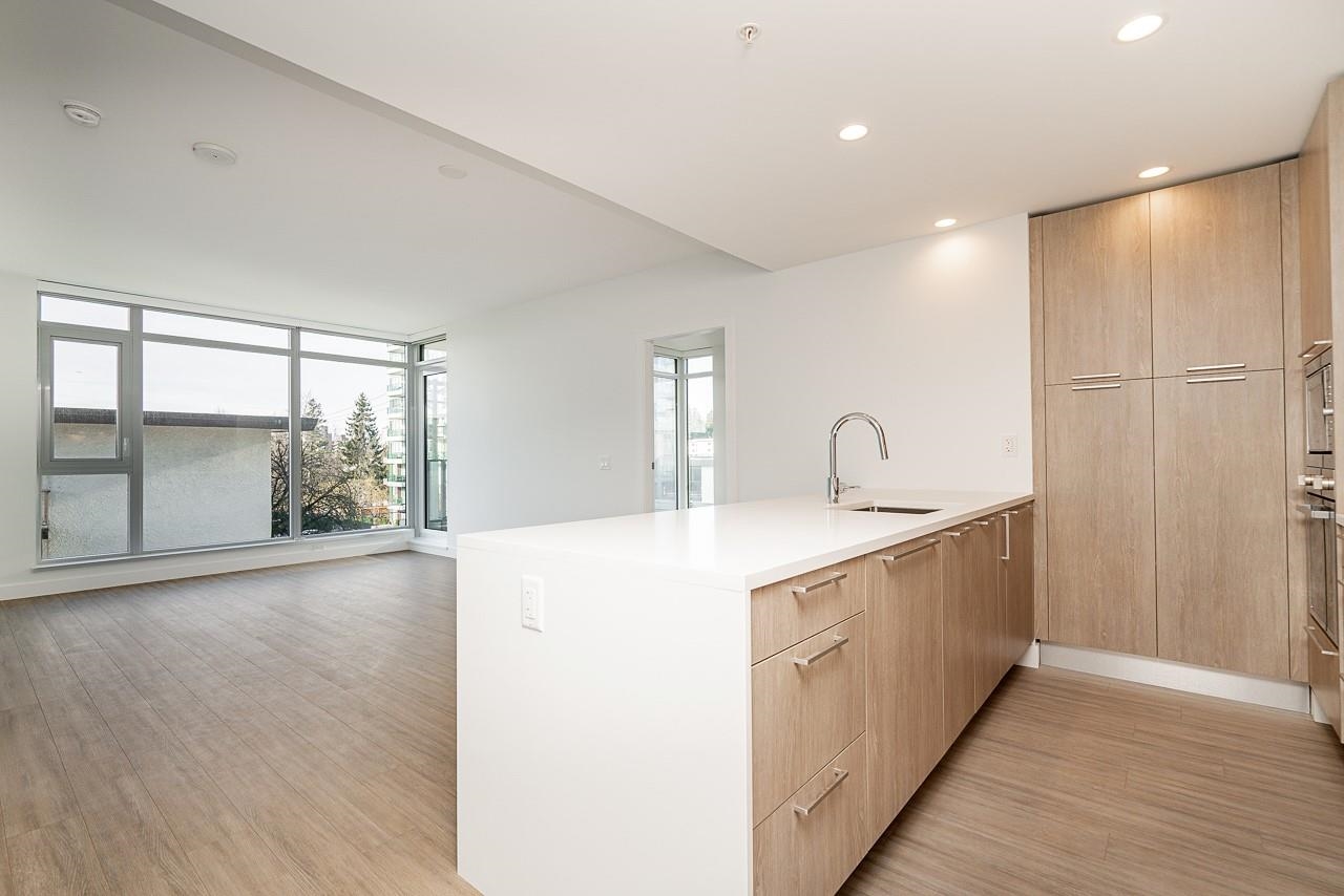 303 6398 SILVER AVENUE Unit: 303