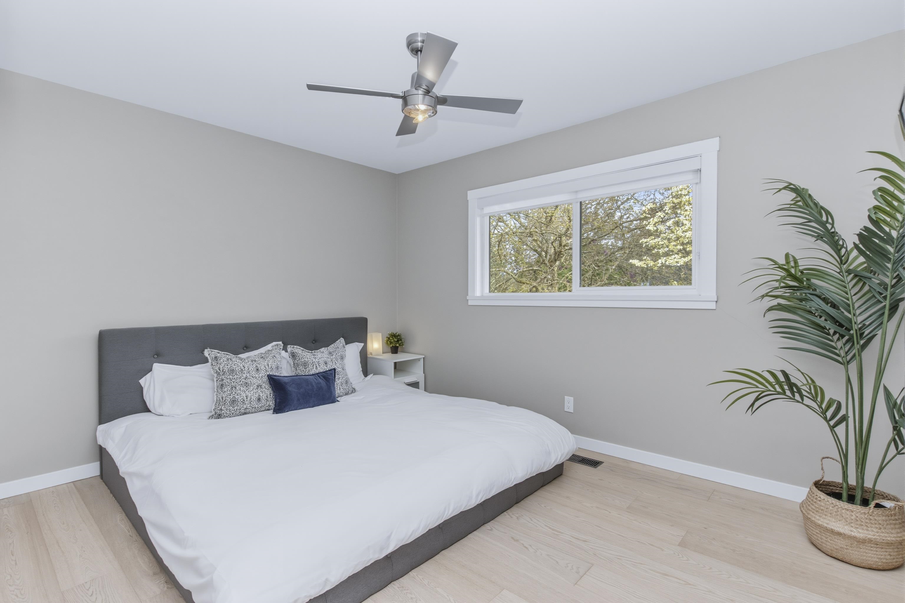 2101 DIAMOND ROAD