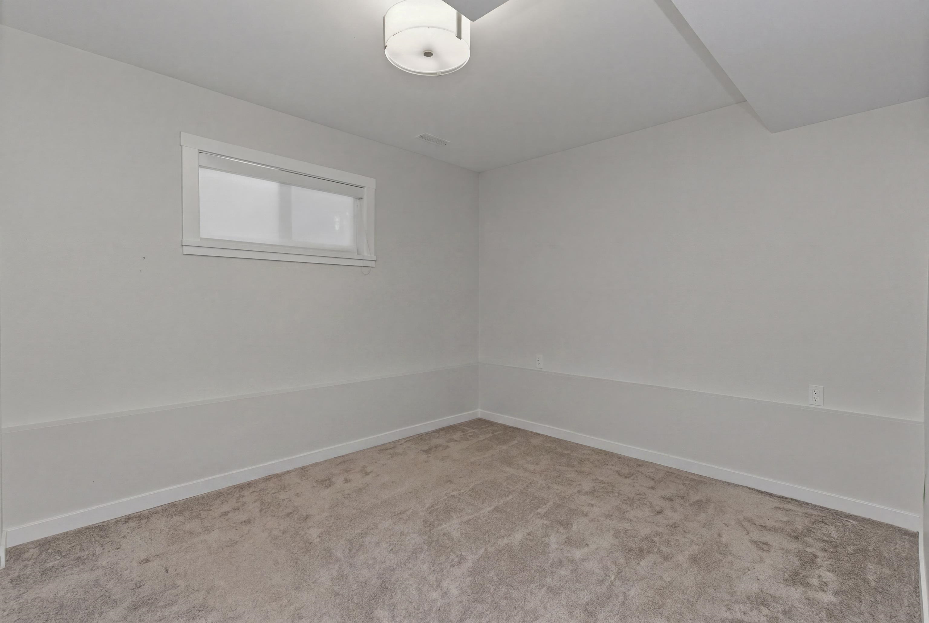 2101 DIAMOND ROAD