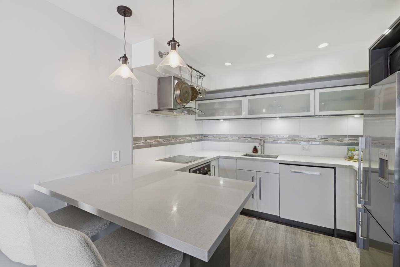 205 1864 FRANCES STREET Unit: 205