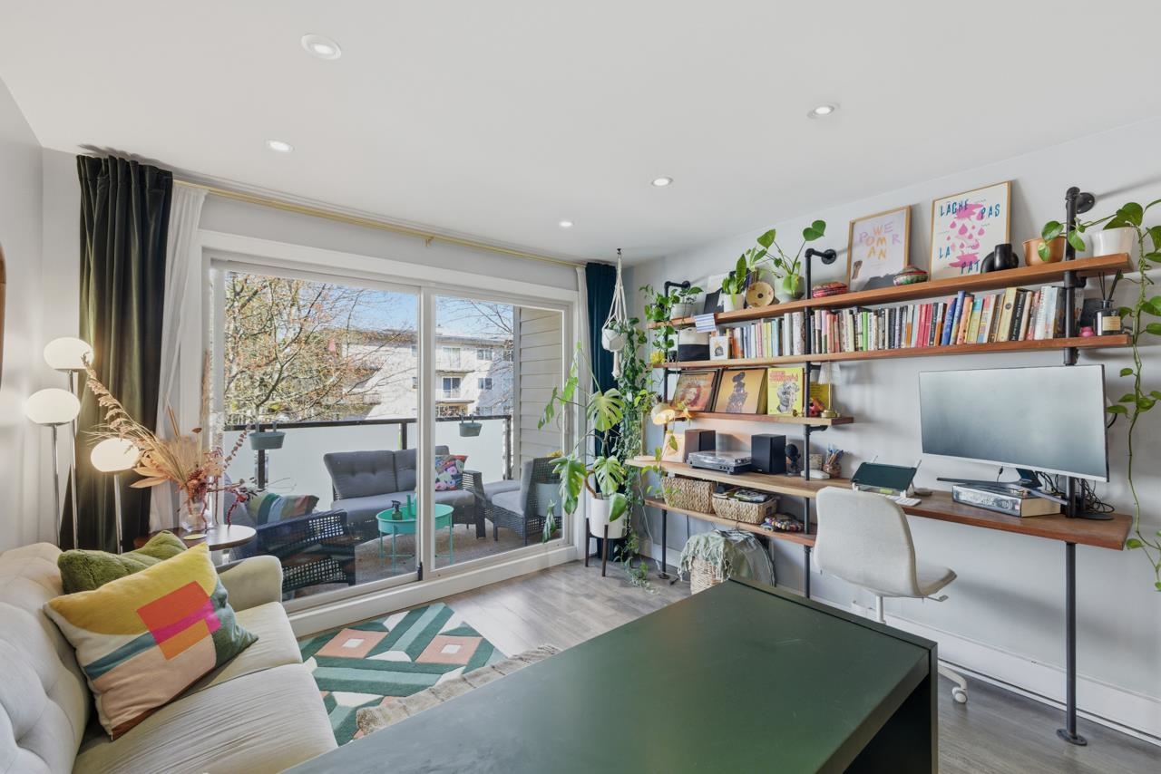 205 1864 FRANCES STREET Unit: 205
