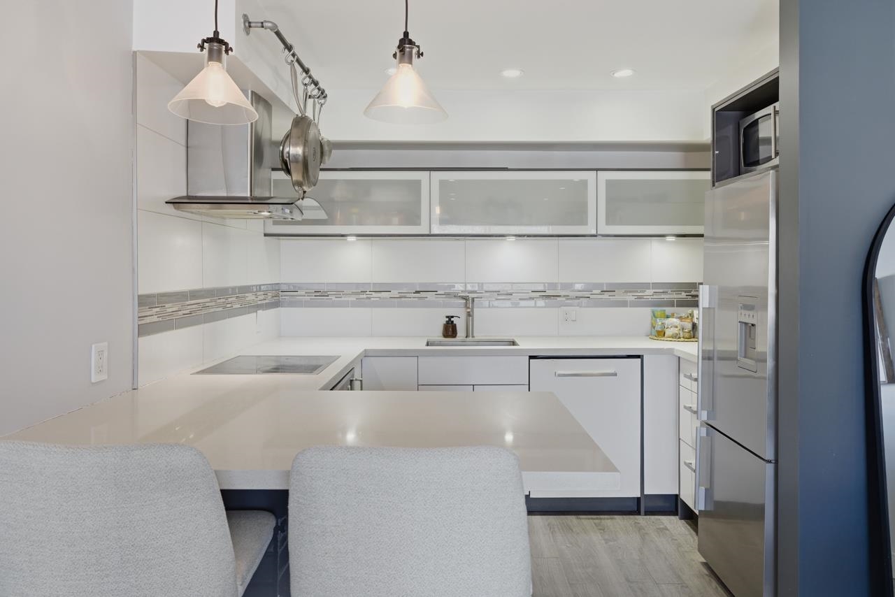 205 1864 FRANCES STREET Unit: 205