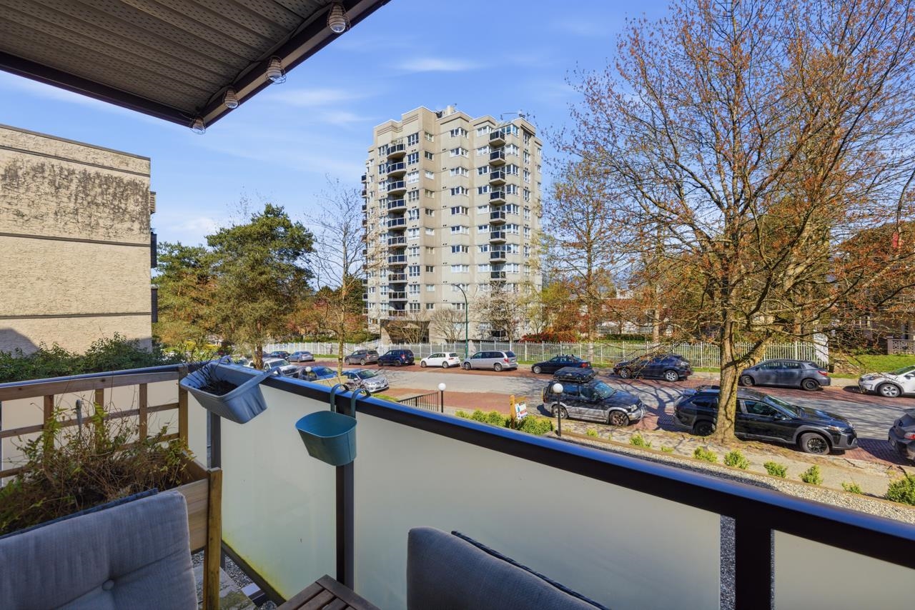 205 1864 FRANCES STREET Unit: 205
