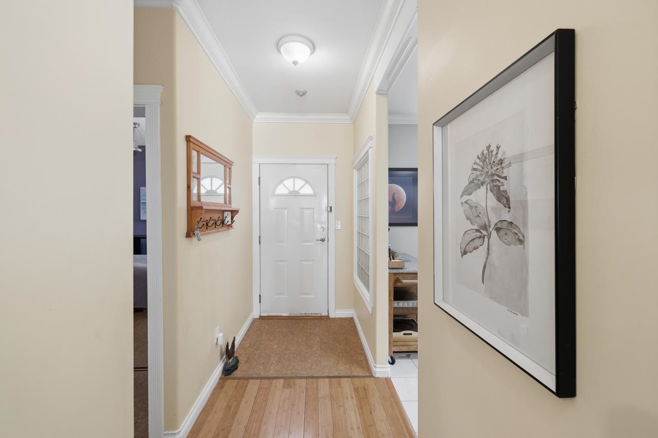 301 20680 56 AVENUE Unit: 301