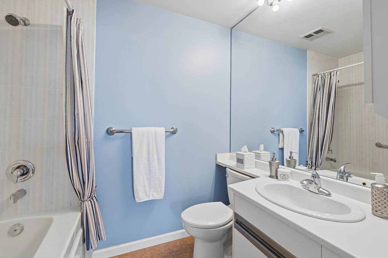 301 20680 56 AVENUE Unit: 301