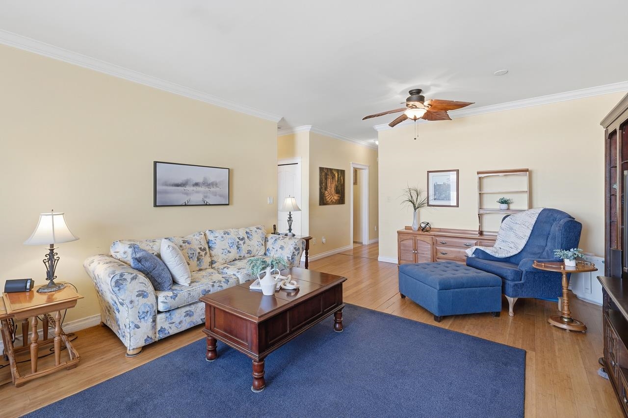 301 20680 56 AVENUE Unit: 301