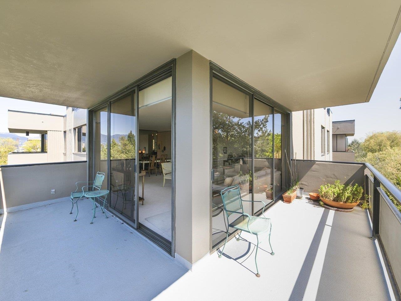 900 1685 W 14TH AVENUE Unit: 900