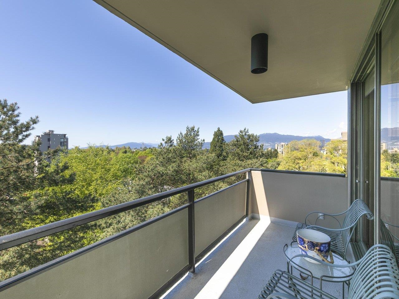 900 1685 W 14TH AVENUE Unit: 900