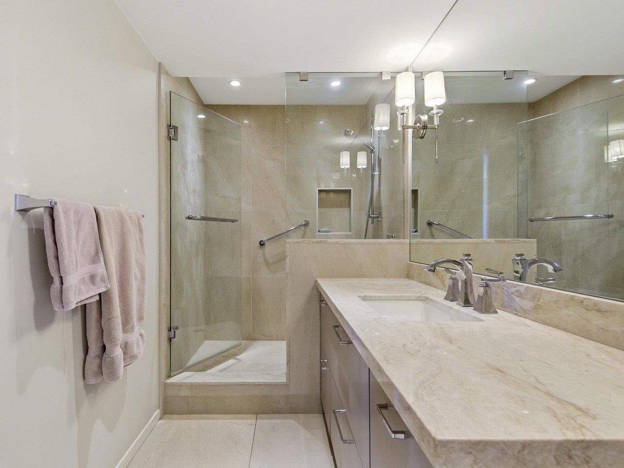 900 1685 W 14TH AVENUE Unit: 900