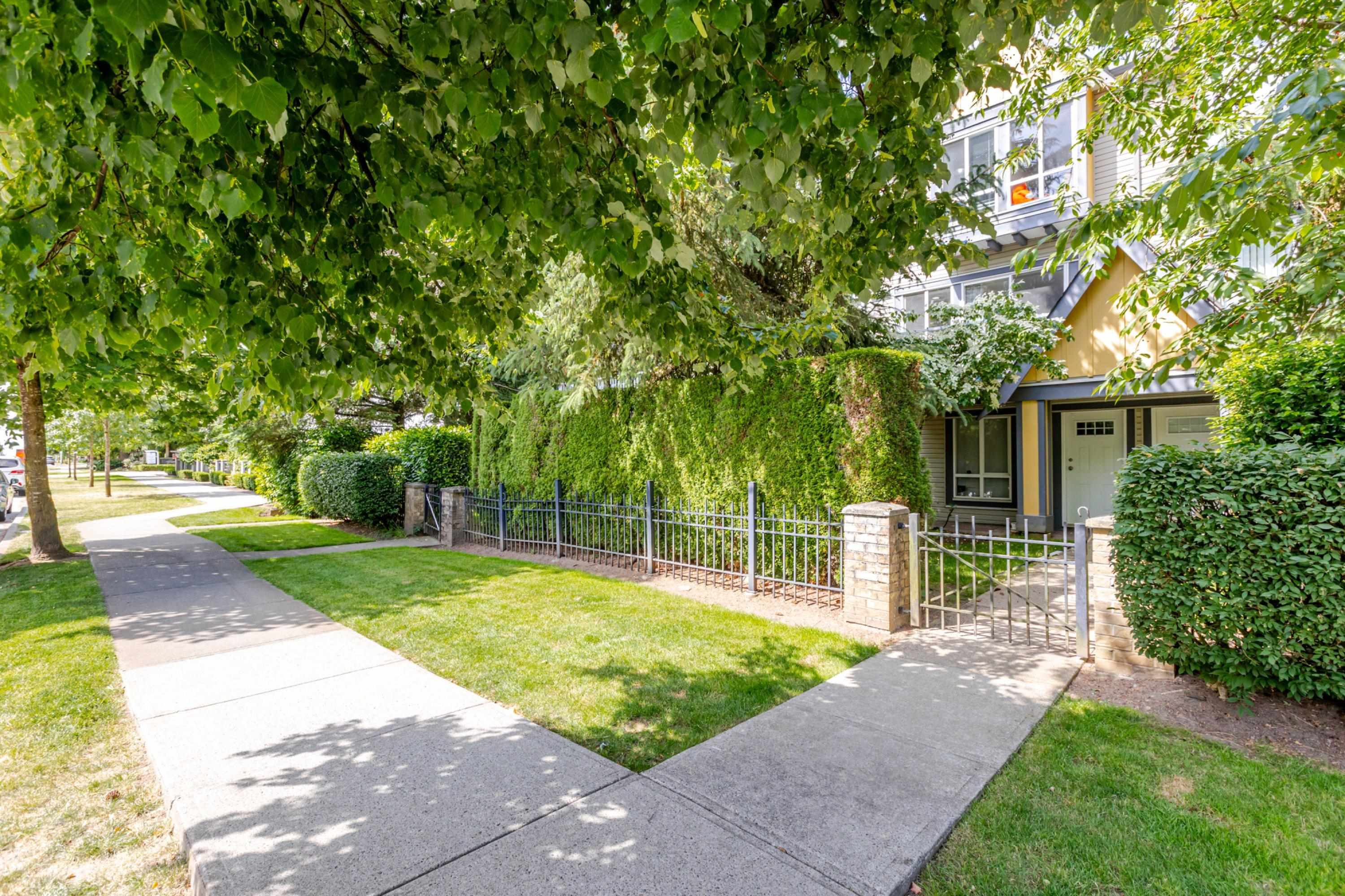 74 16388 85 AVE AVENUE Unit: 74