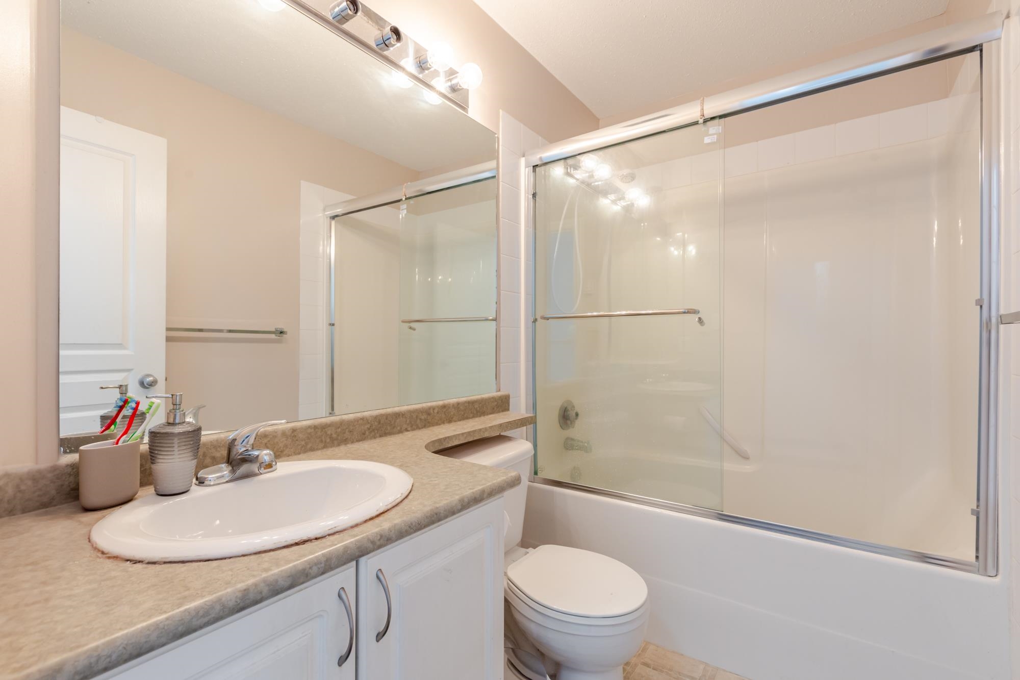 74 16388 85 AVE AVENUE Unit: 74