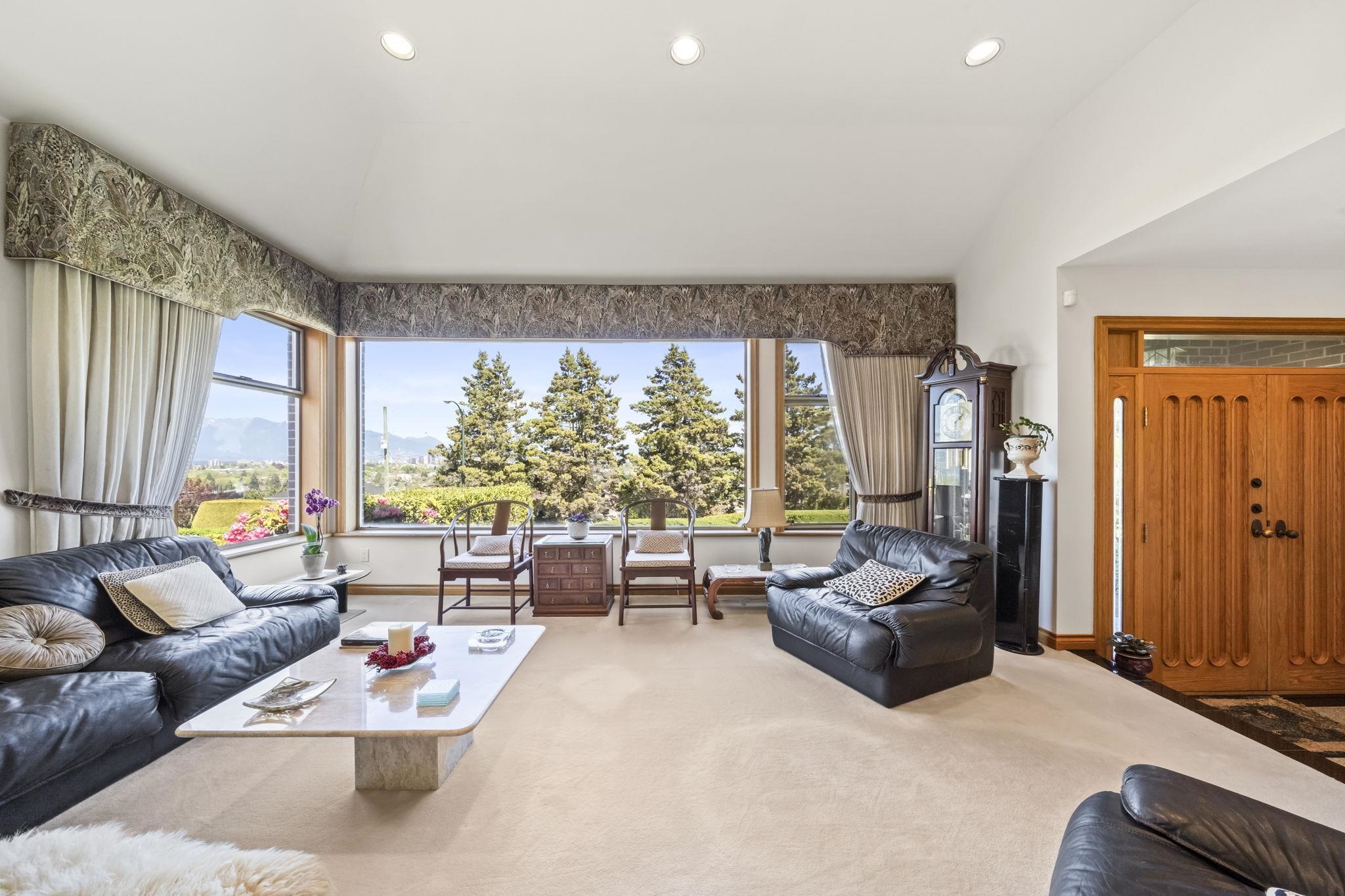 4233 QUESNEL DRIVE