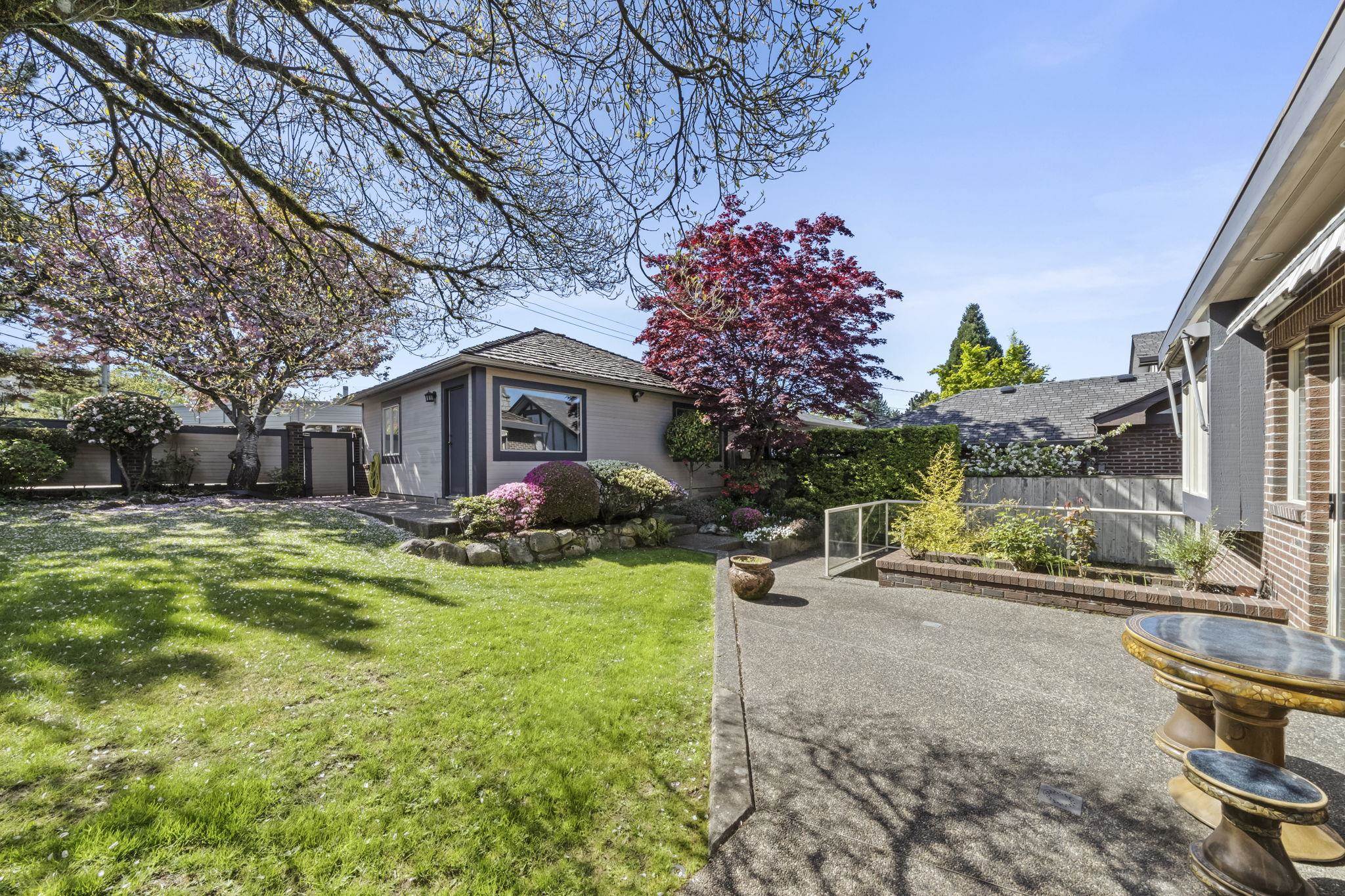 4233 QUESNEL DRIVE