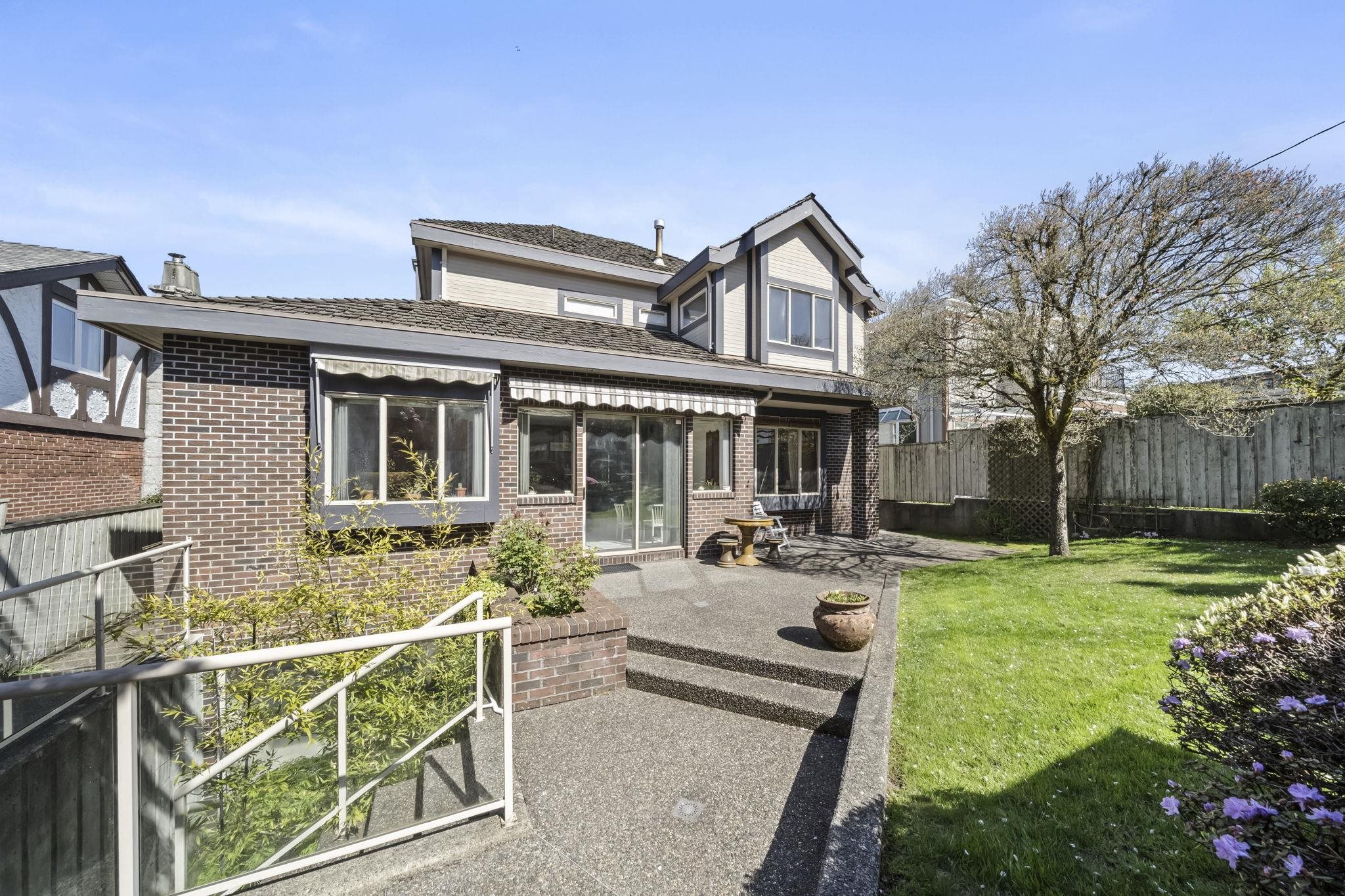 4233 QUESNEL DRIVE