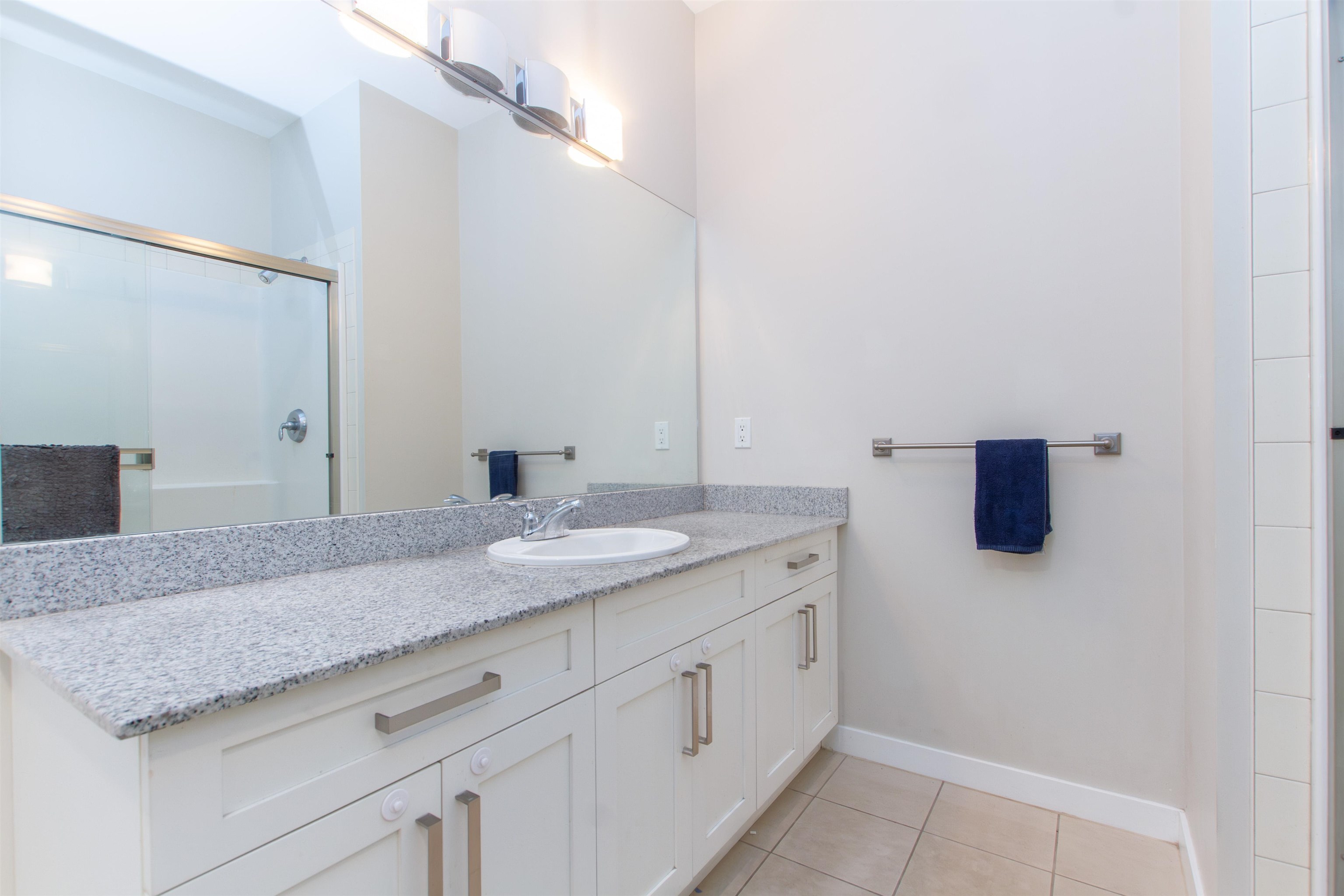 601 1212 MAIN STREET Unit: 601