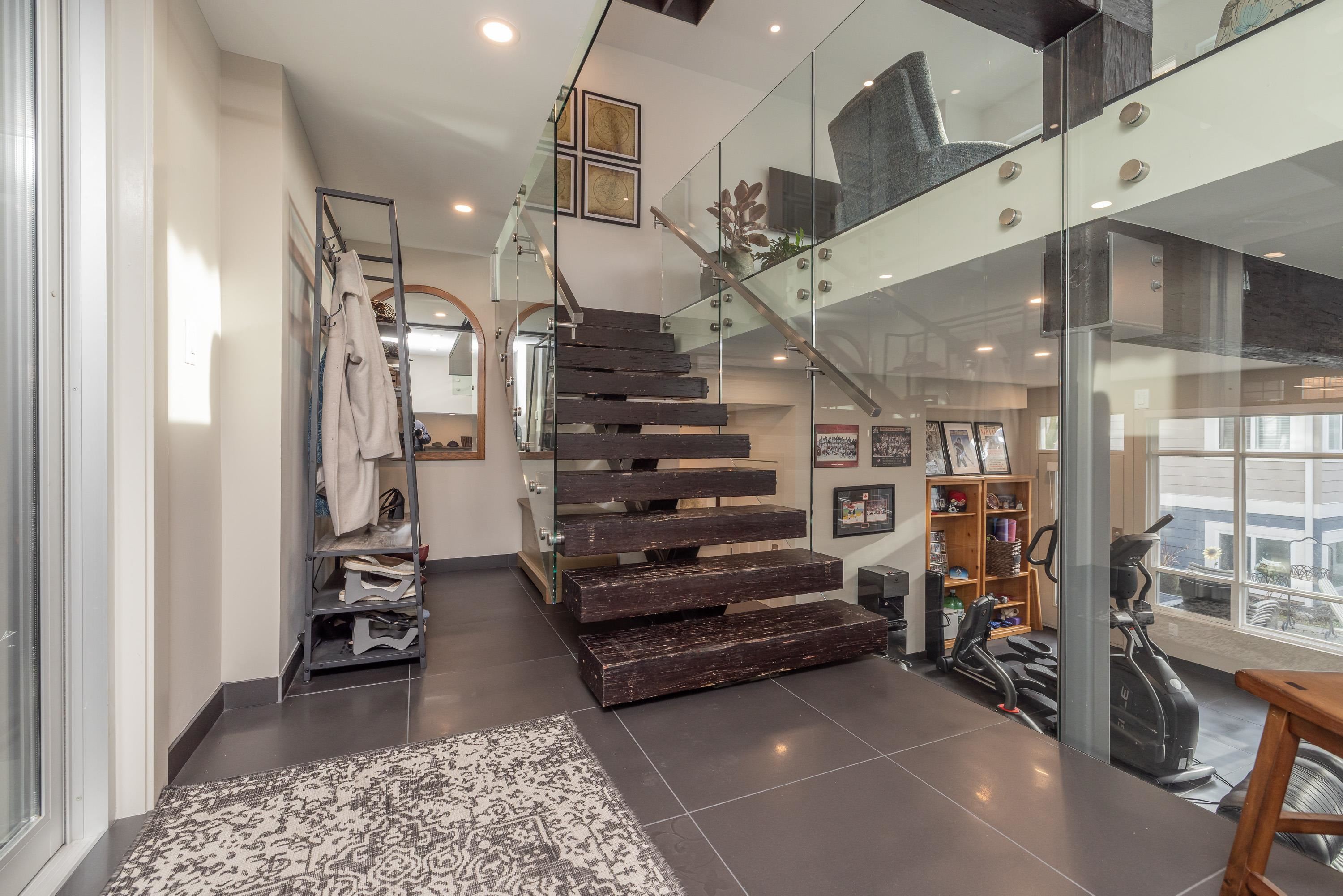 7 15161 PROSPECT AVENUE Unit: 7