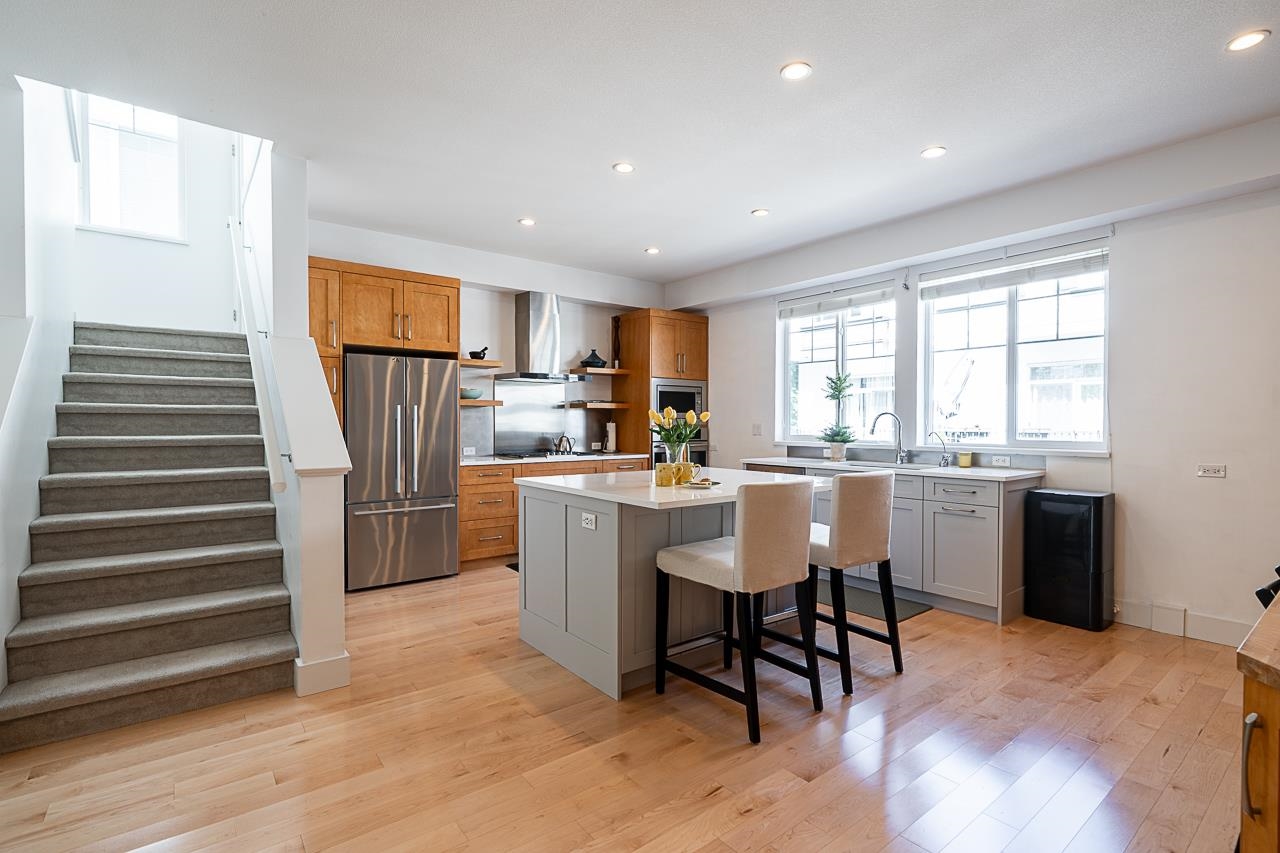 32 15128 24 AVENUE Unit: 32
