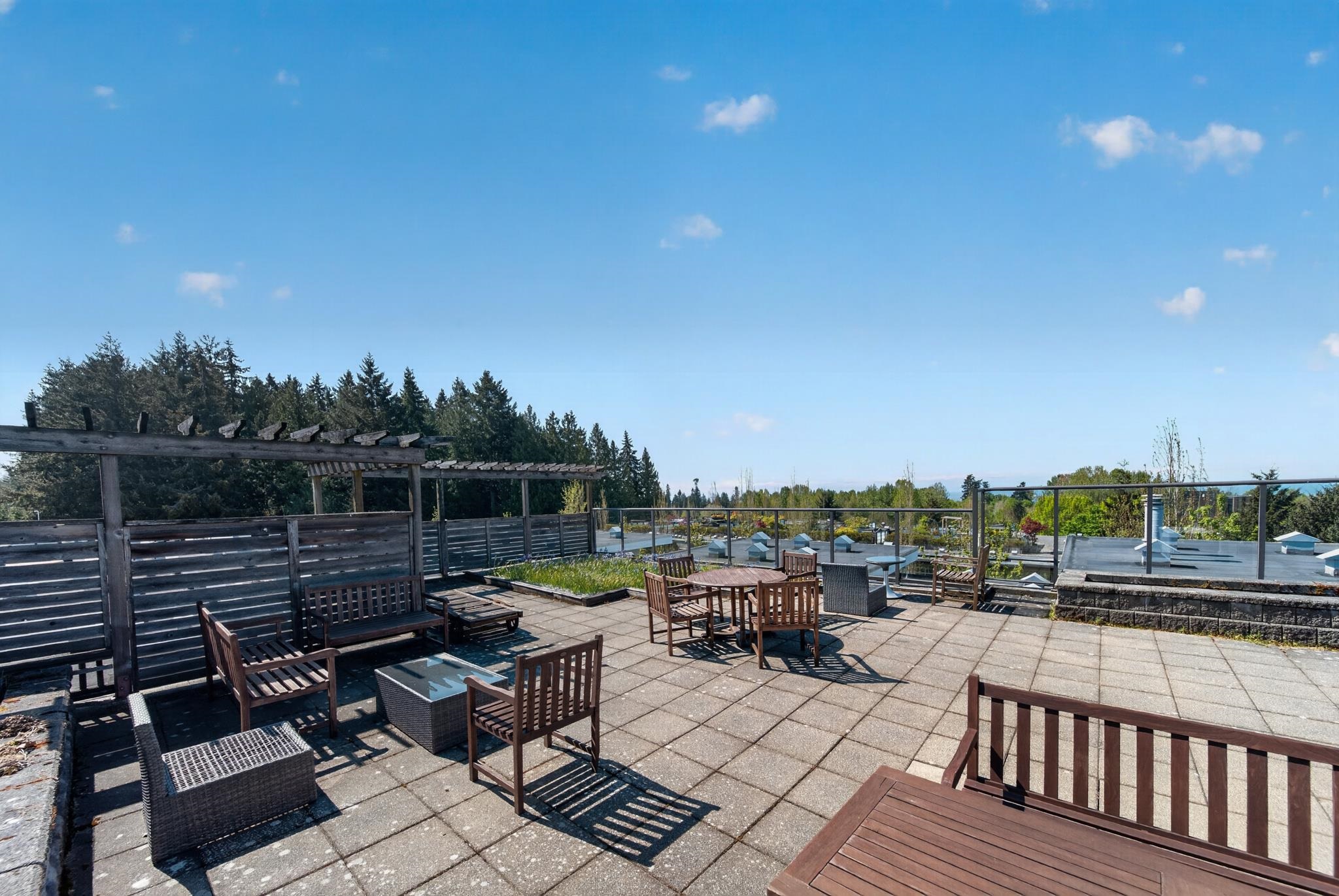 213 6328 LARKIN DRIVE Unit: 213