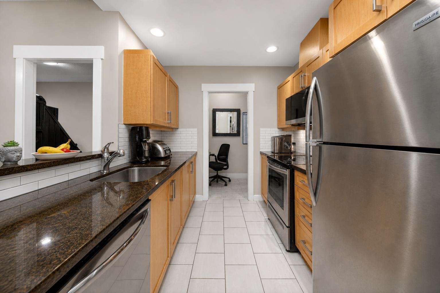 213 6328 LARKIN DRIVE Unit: 213