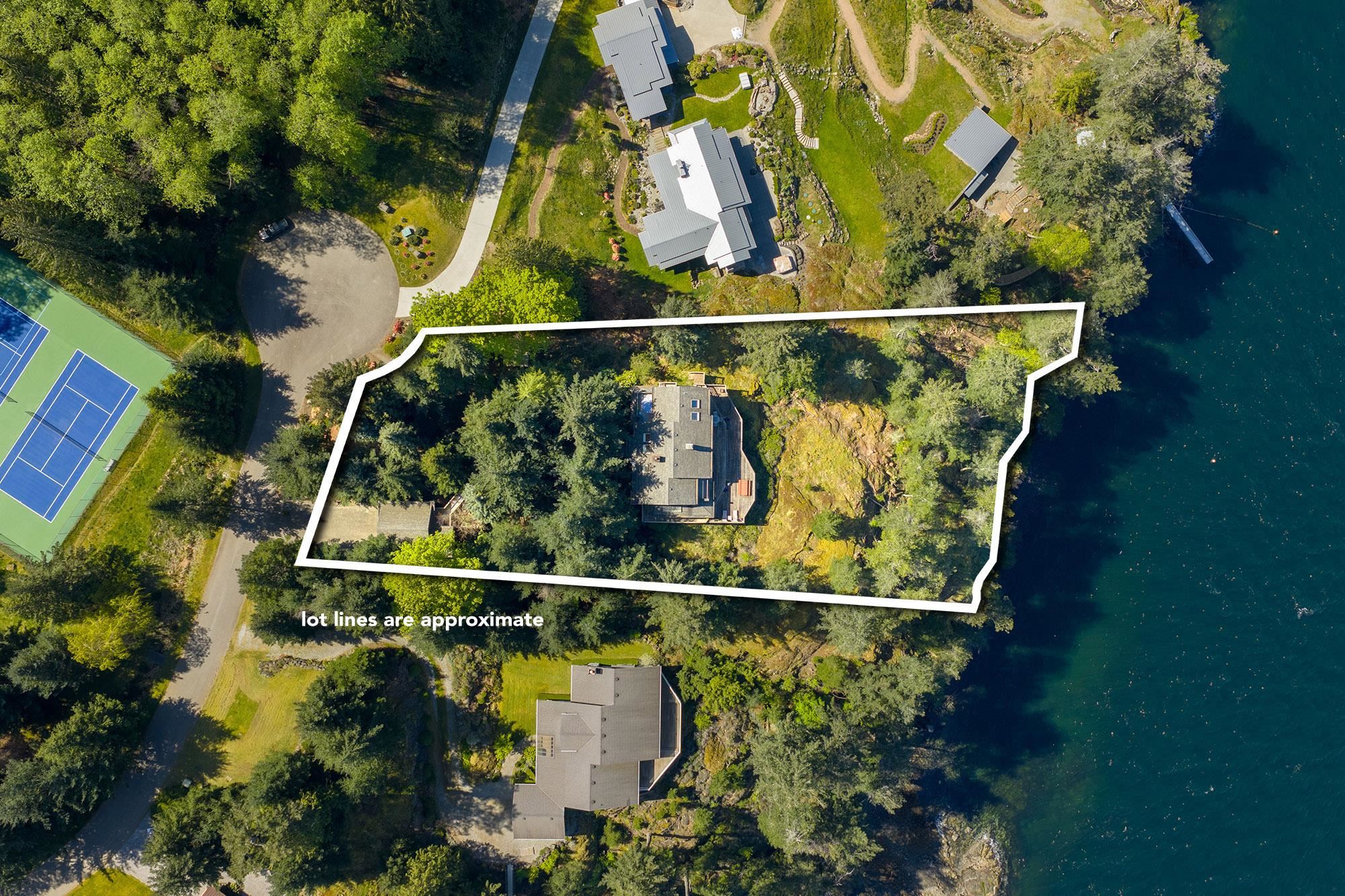 520 SMUGGLERS COVE ROAD