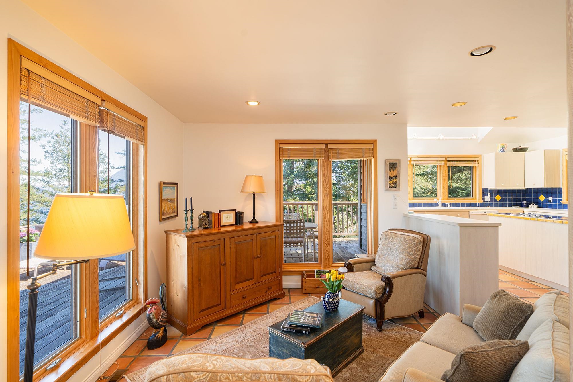 520 SMUGGLERS COVE ROAD