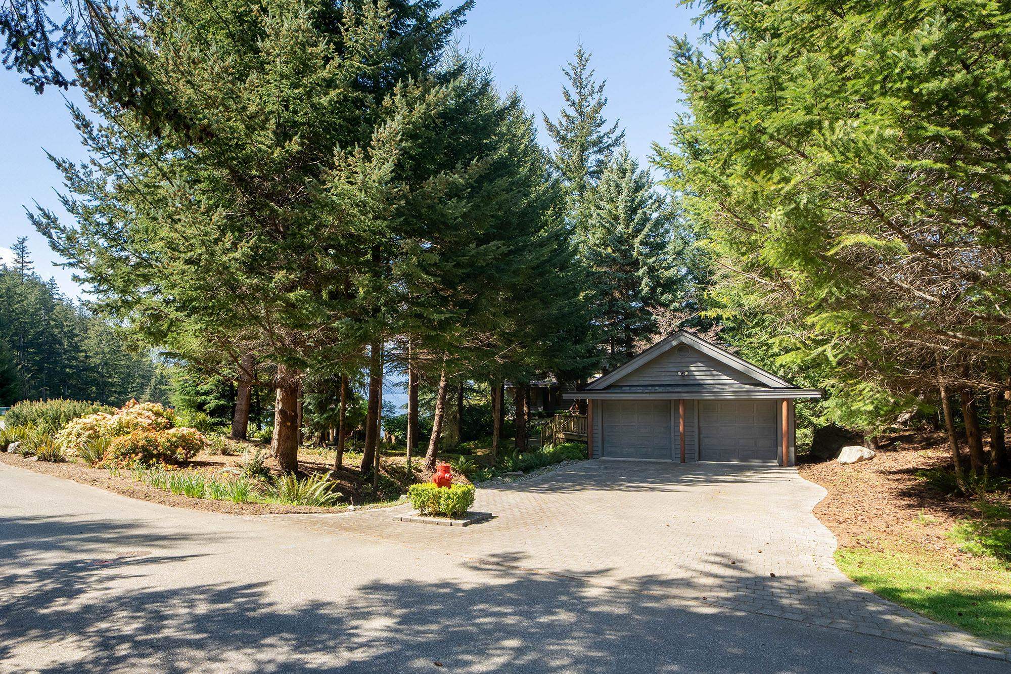 520 SMUGGLERS COVE ROAD