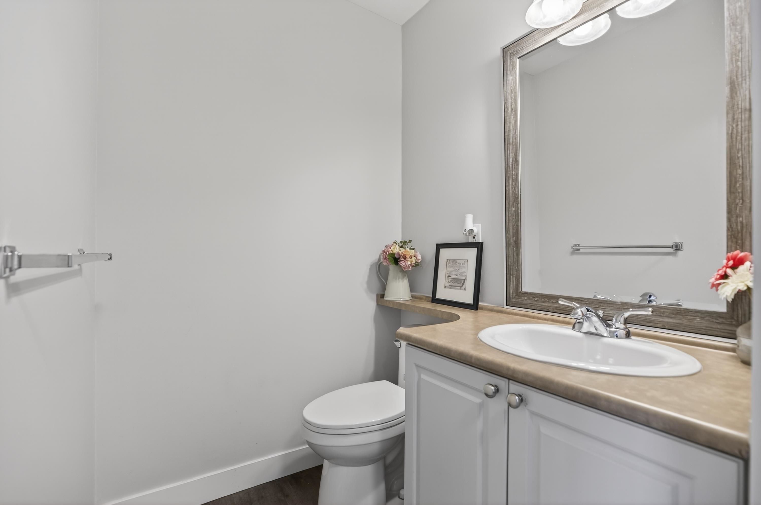 13 6568 193B STREET Unit: 13