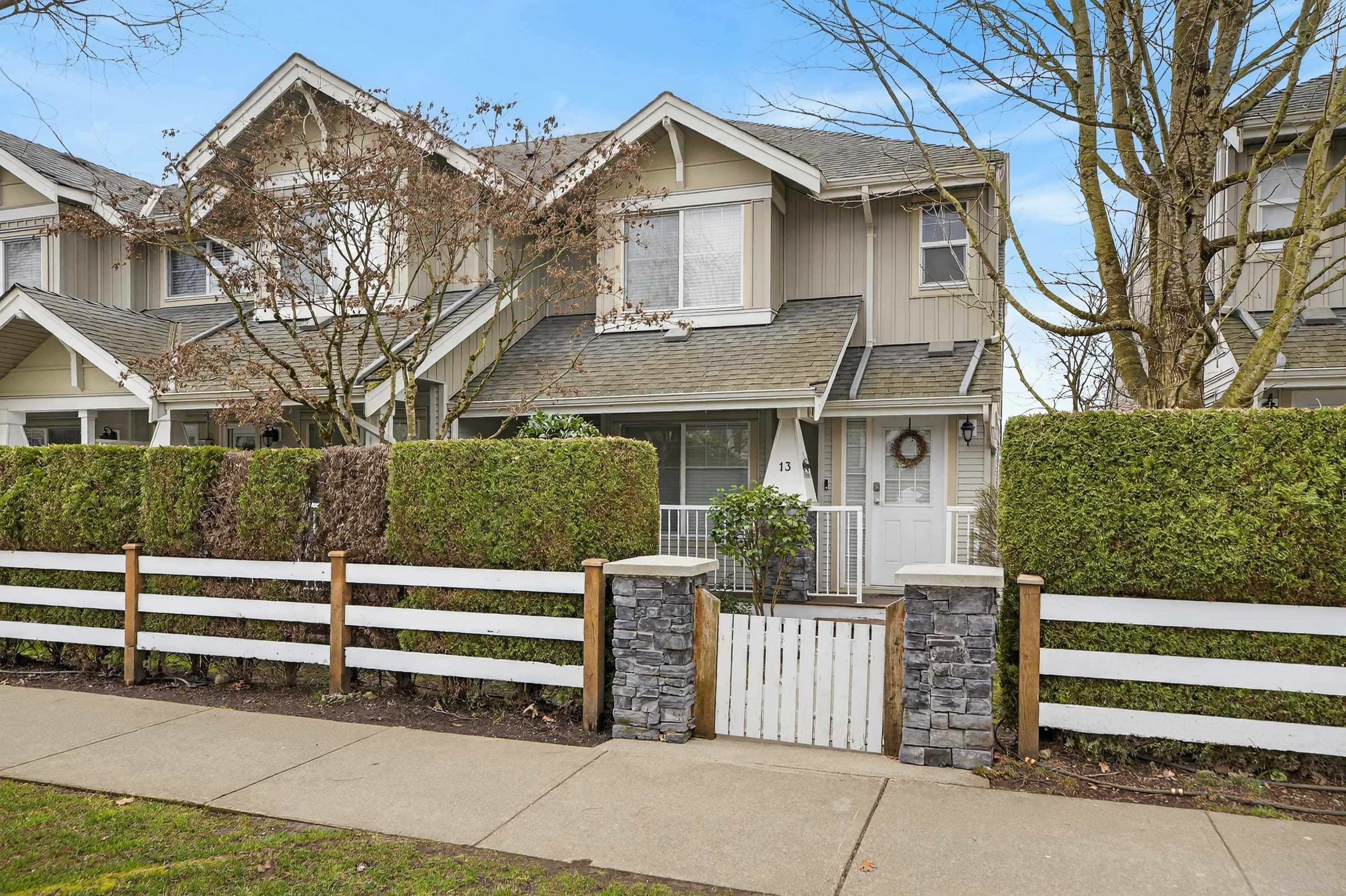13 6568 193B STREET Unit: 13