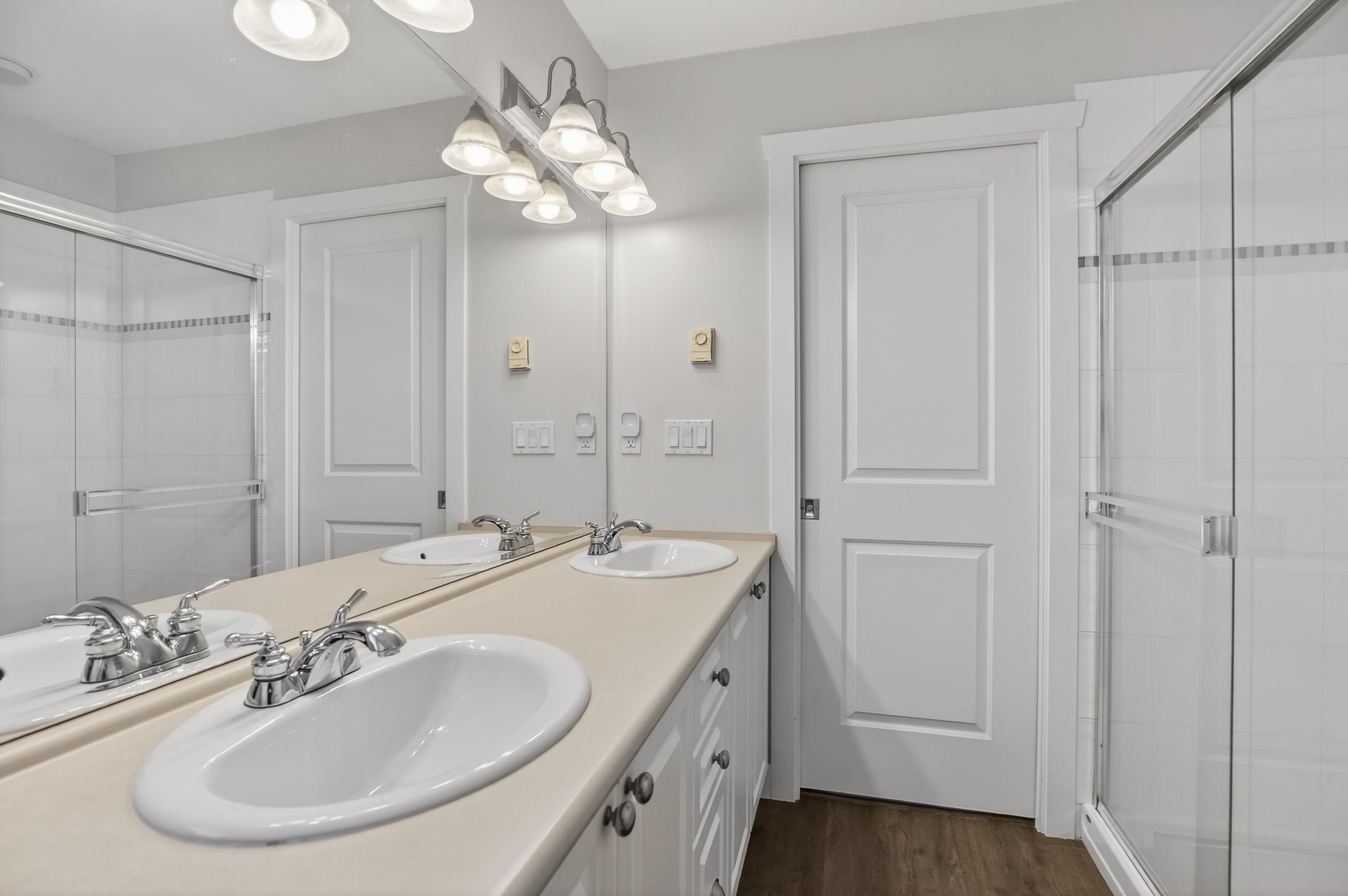 13 6568 193B STREET Unit: 13