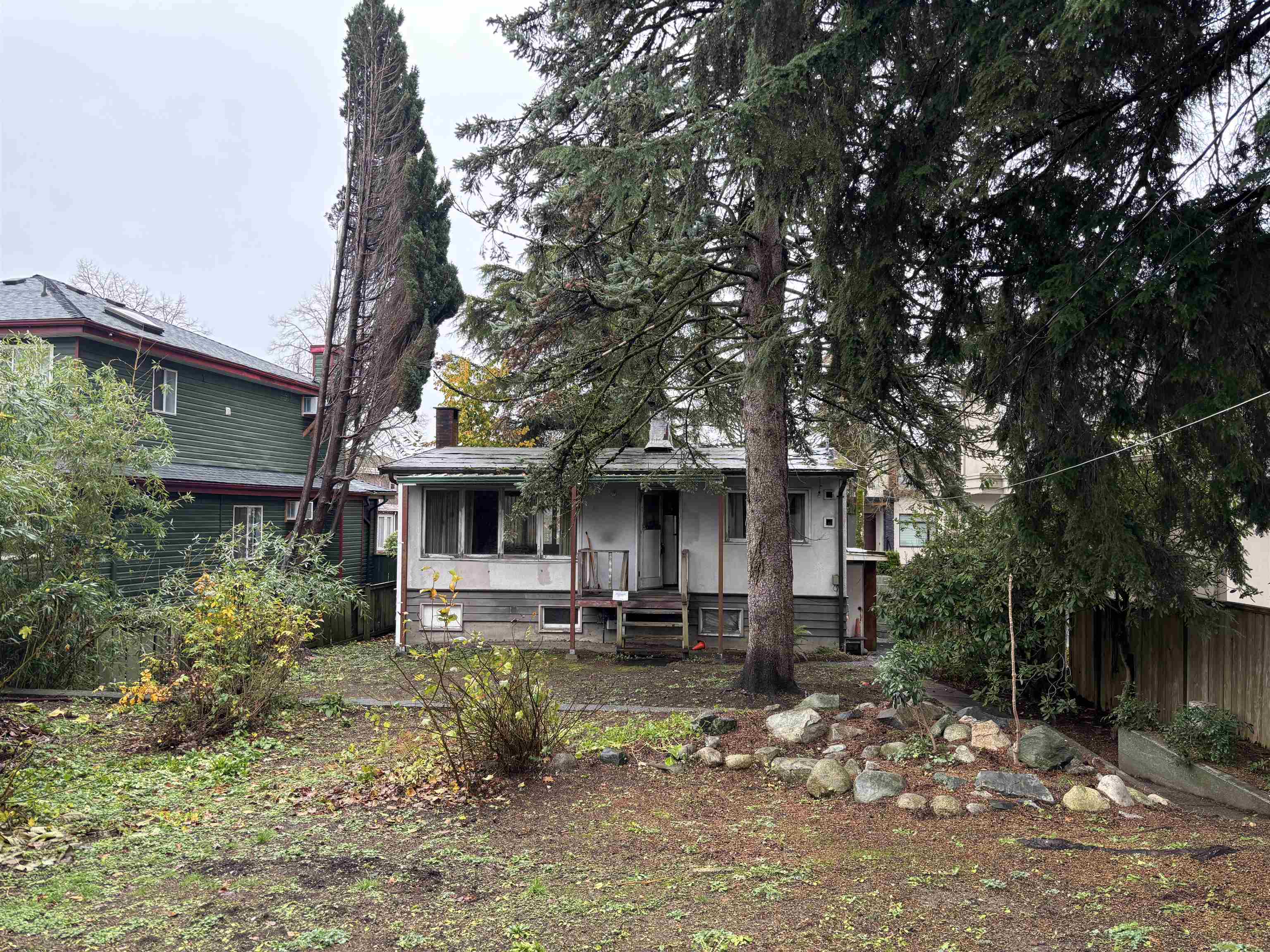 2511 UPLAND DRIVE