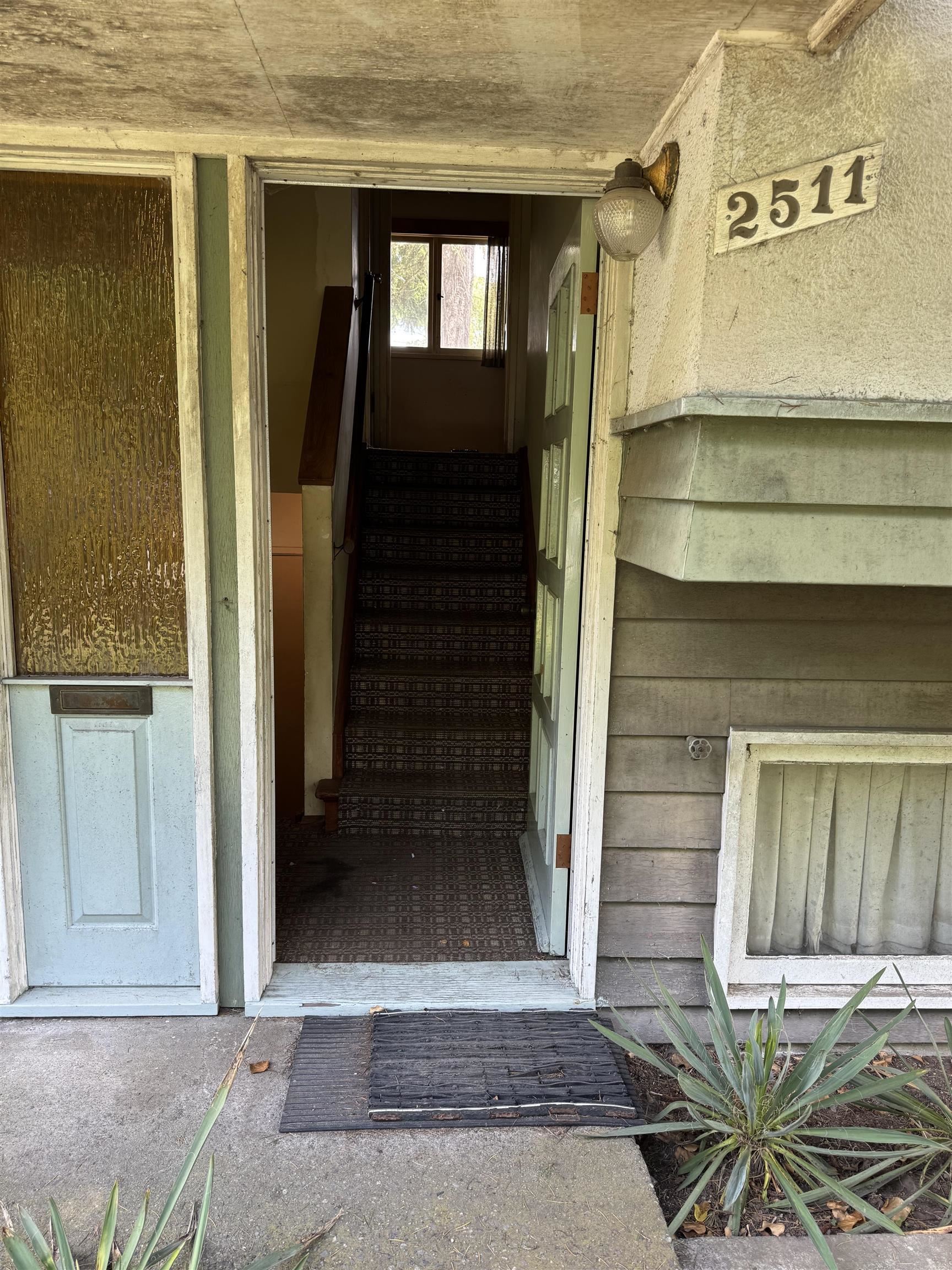 2511 UPLAND DRIVE