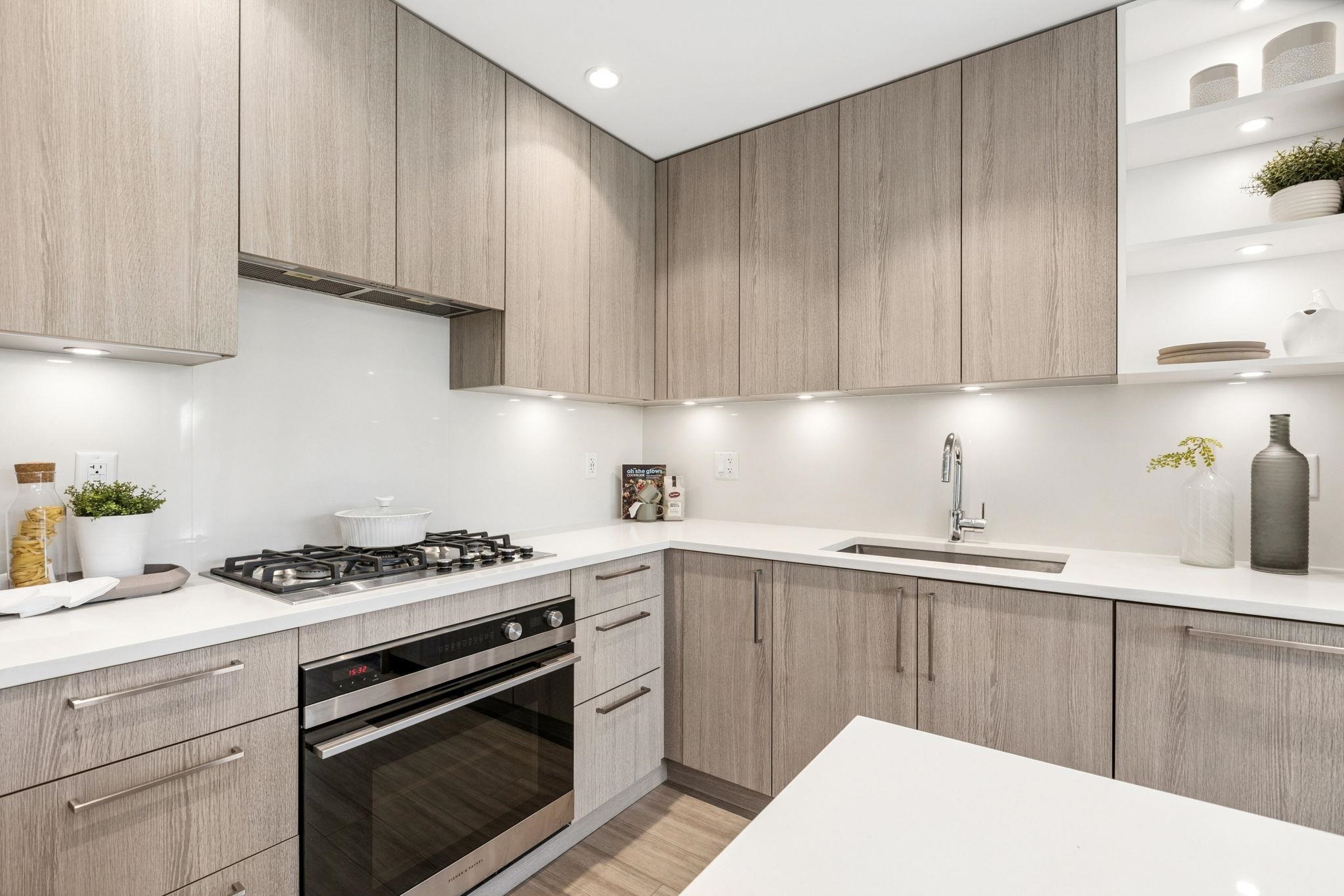 201 707 E 3RD STREET Unit: 201