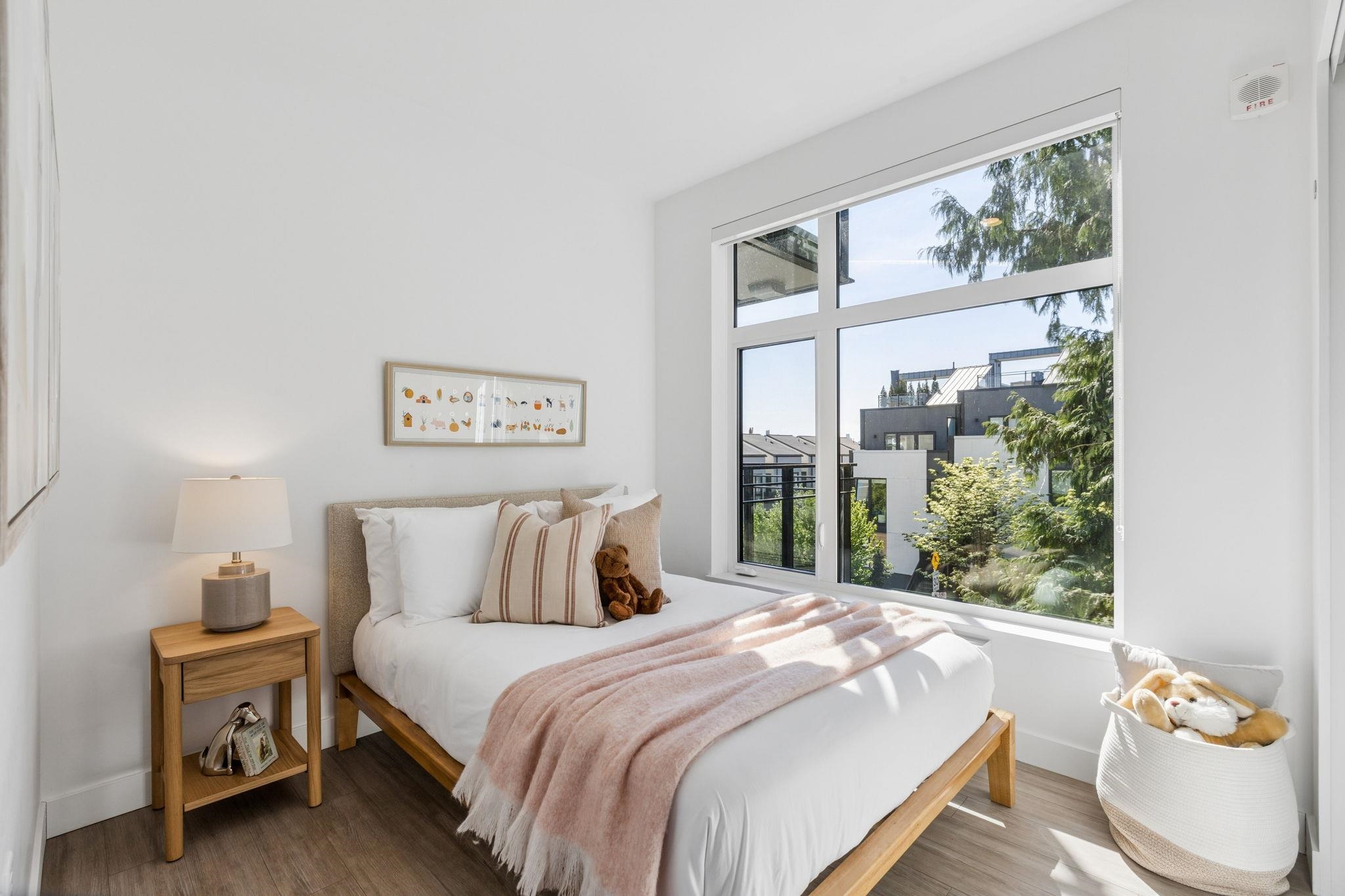 201 707 E 3RD STREET Unit: 201