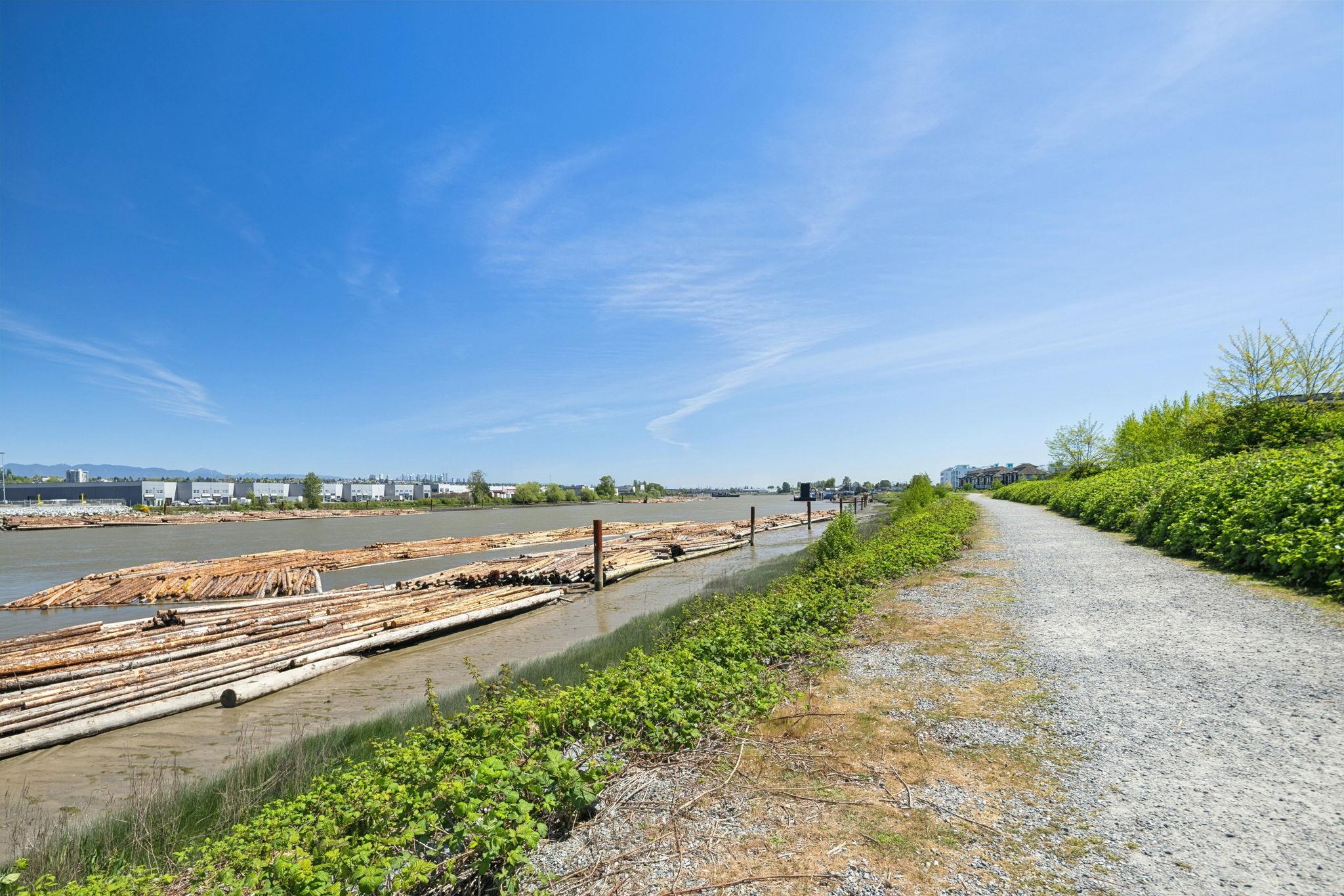 77 10199 RIVER DRIVE Unit: 77