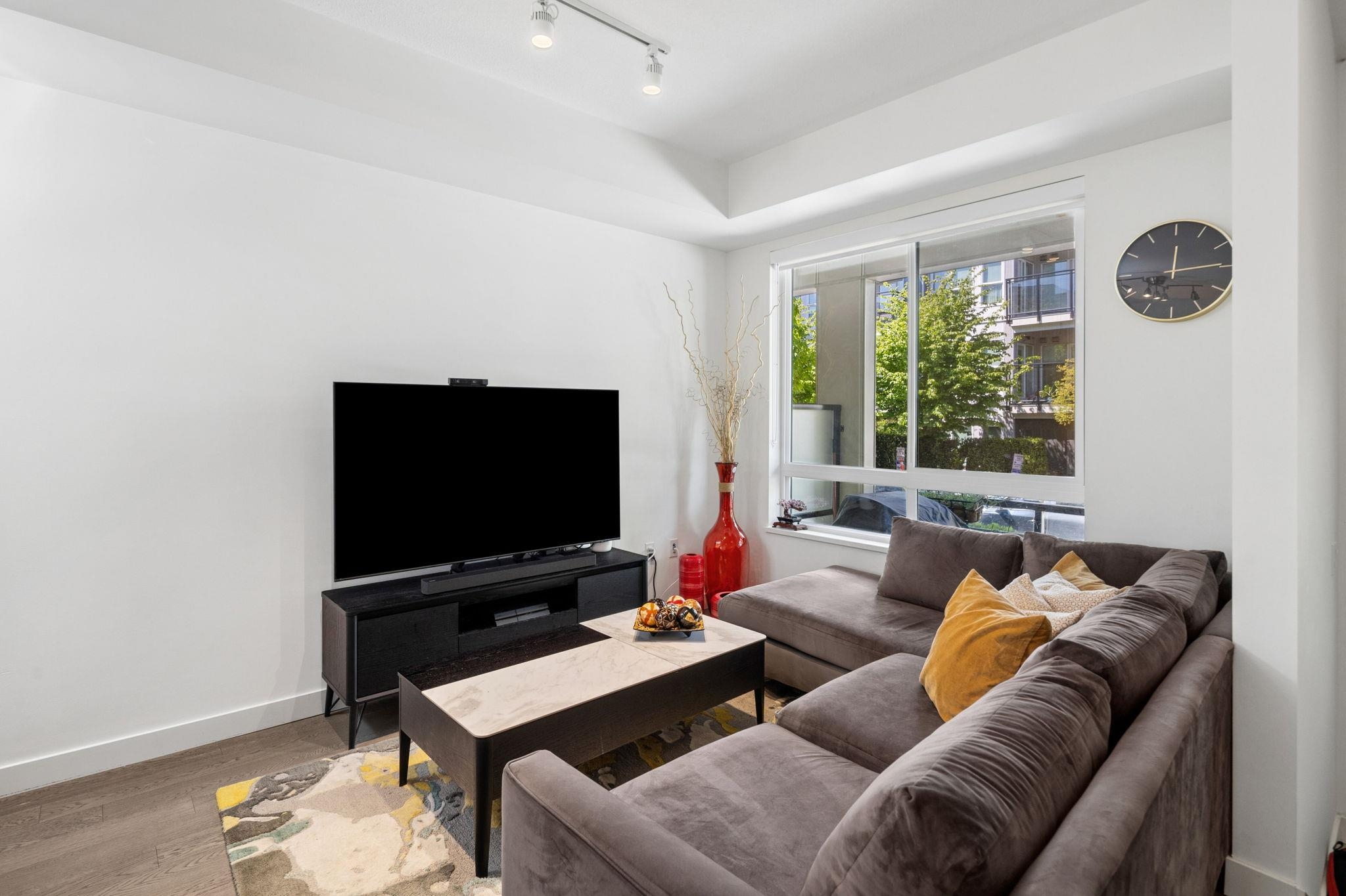 77 10199 RIVER DRIVE Unit: 77