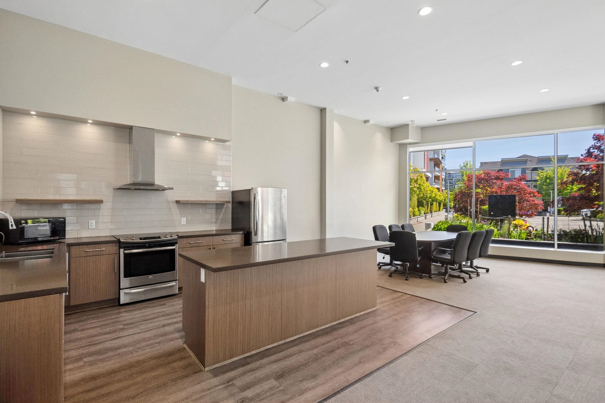 77 10199 RIVER DRIVE Unit: 77