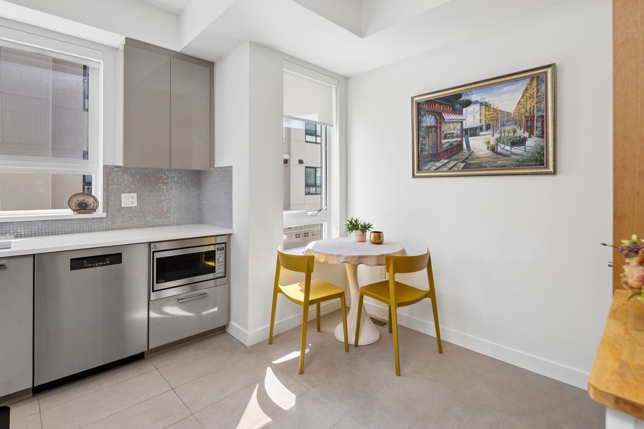77 10199 RIVER DRIVE Unit: 77