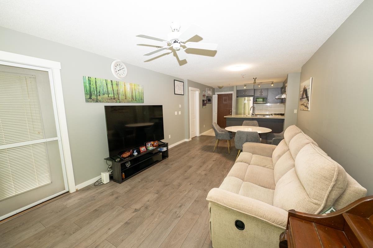 233 9288 ODLIN ROAD Unit: 233